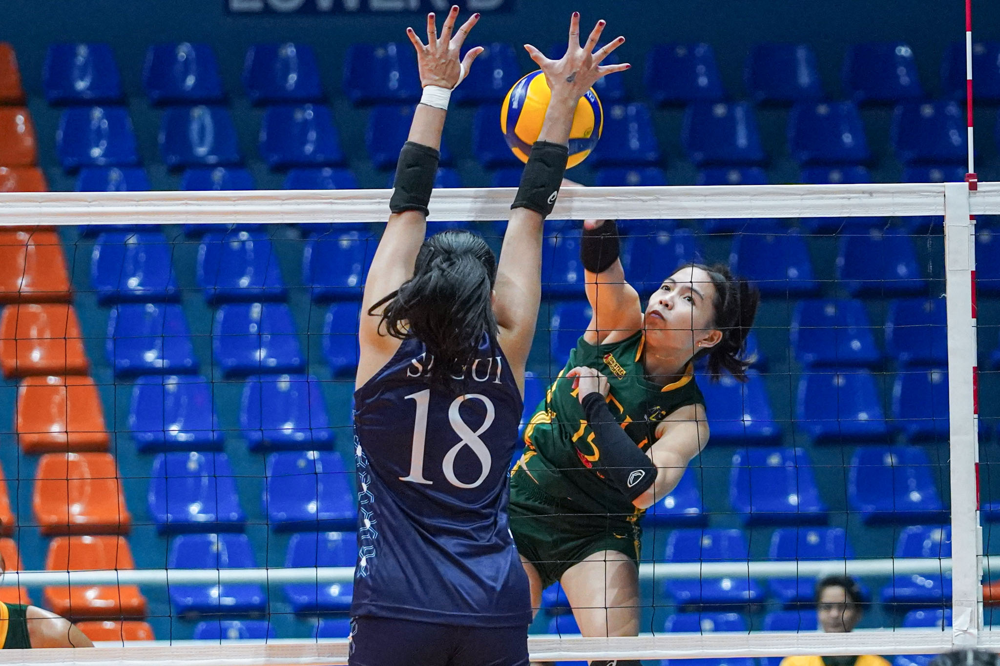 VL2025-WVT-Finals-ADU-vs-FEU_FEU_PETALLO-Gerzel-01084 Adamson soars behind Nitura, Sagaysay to move on cusp of V-League title AdU AU CSB FEU News V-League Volleyball - philippine sports news