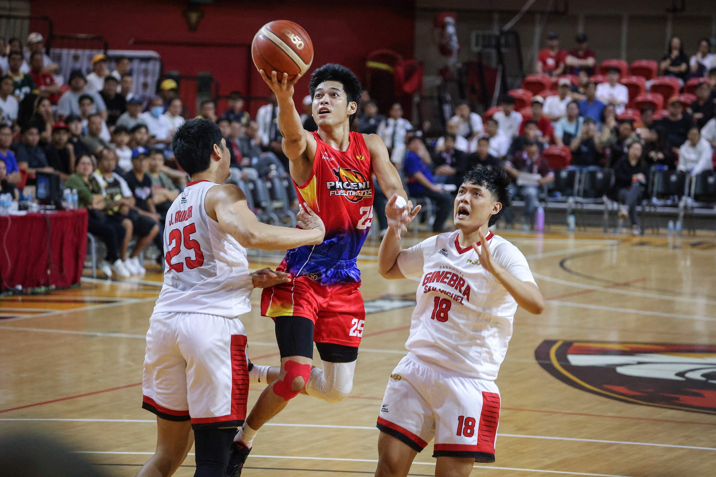 2025-26-PBA-Philippine-Cup-Phoenix-vs-Ginebra-Ricci-Rivero Abarrientos, Rosario power Ginebra fightback, thwart Phoenix to bounce back in PBA Basketball News PBA - philippine sports news