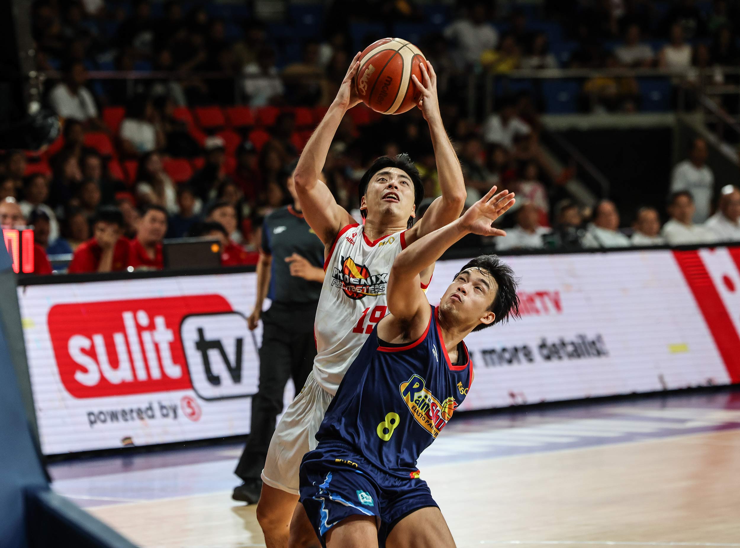 2025-26-PBA-Philippine-Cup-Rain-or-Shine-vs-Phoenix-Tyler-Tio Mamuyac sparks Rain or Shine rally vs Phoenix, takes 4th straight win in PBA PH Cup Basketball News PBA - philippine sports news
