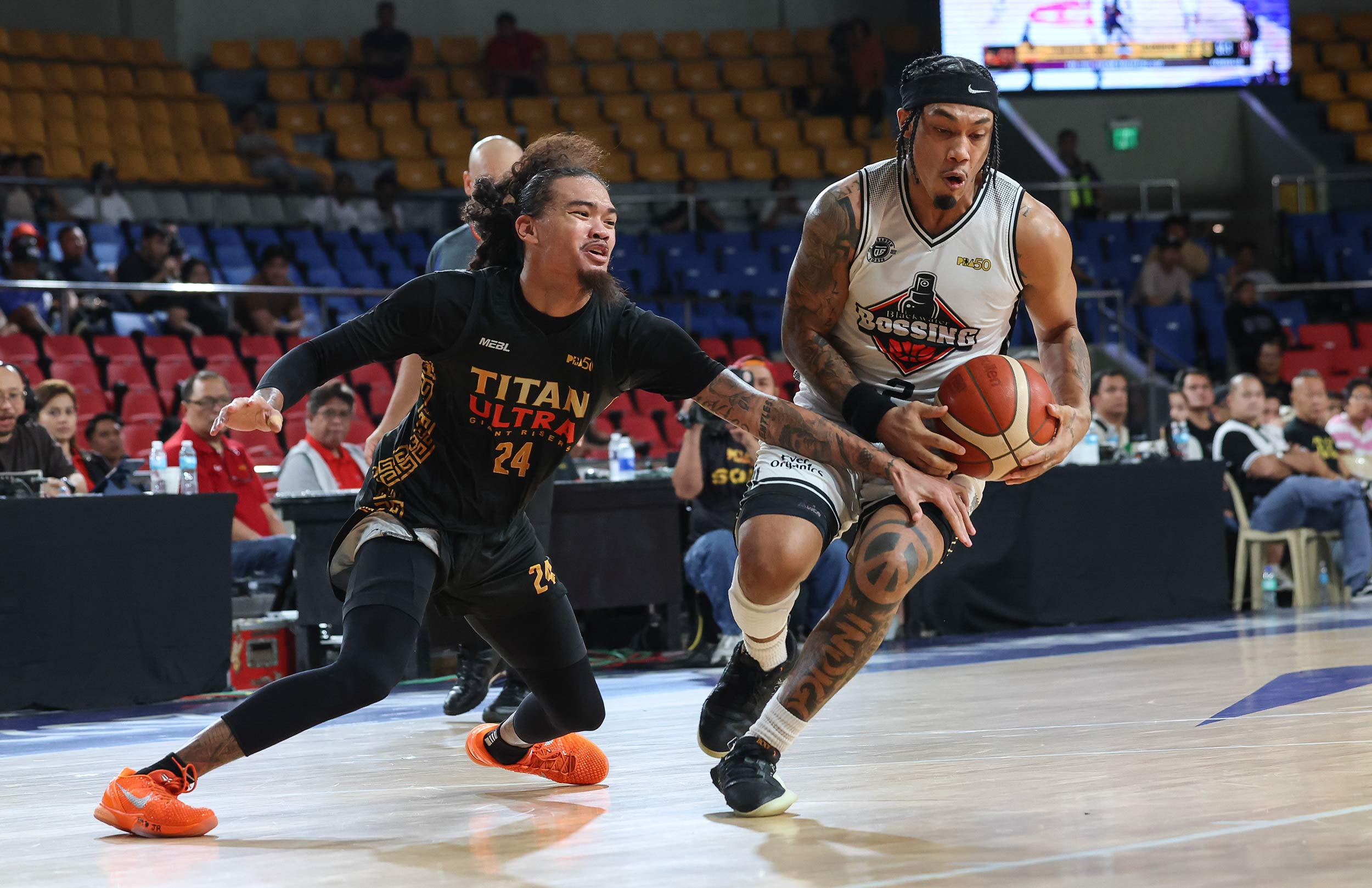 2025-26-PBA-Philippine-Cup-Titan-Ultra-vs-Blackwater-Sedrick-Barefield Fran Yu ignites late rally as Titan Ultra downs Blackwater for second win in PBA PH Cup Basketball News PBA - philippine sports news