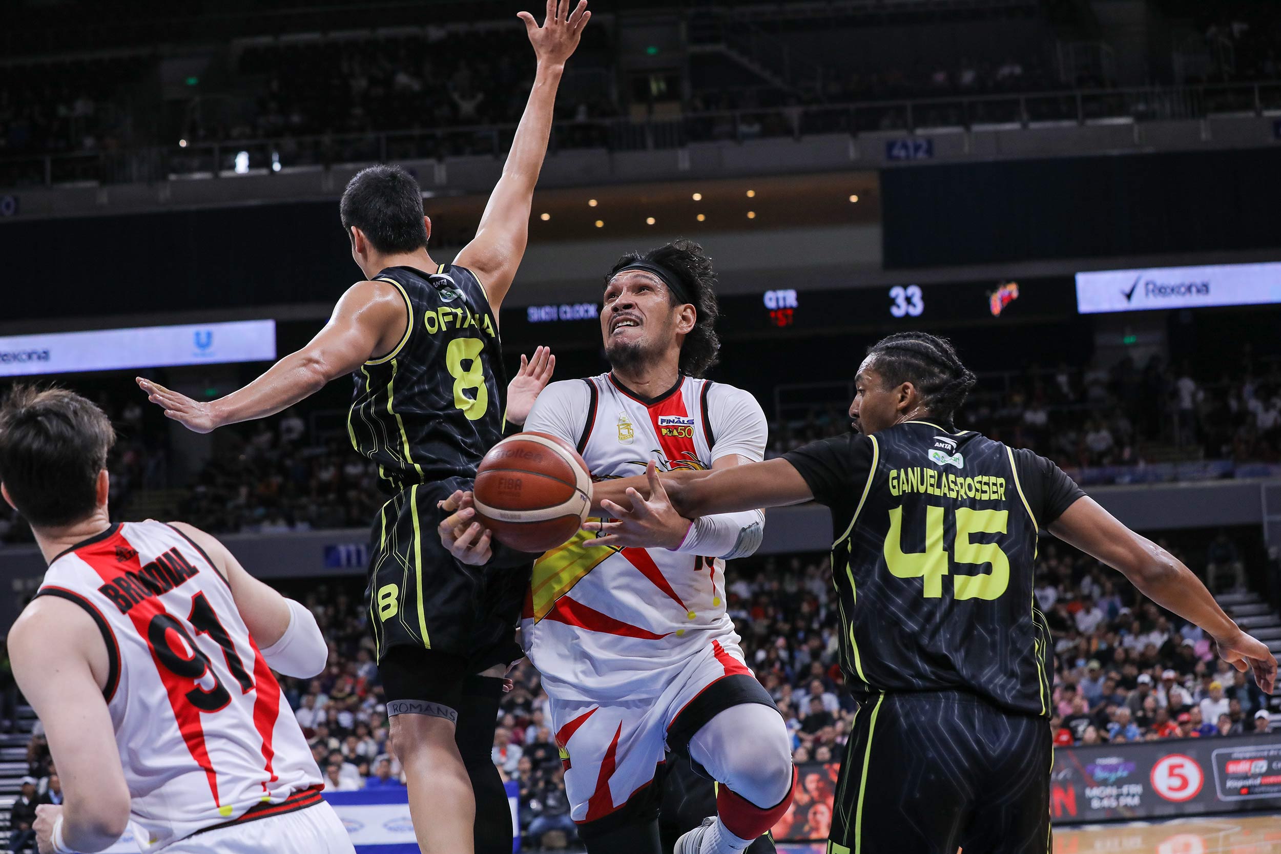 2025-26-PBA-Philippine-Cup-Finals-Game-3-San-Miguel-vs-TNT-June-Mar-Fajardo CJ Perez’s clutch barrage powers San Miguel past TNT to take PBA Finals lead Basketball News PBA - philippine sports news