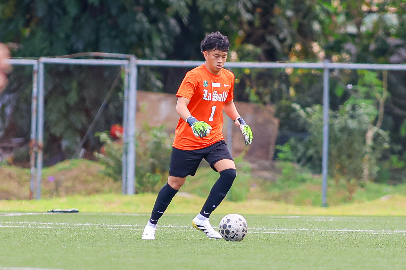 UAAP-S88-MENS-FOOTBALL-UE-vs-DLSU-Jason-Salavante-1966 La Salle stays alive in UAAP Men’s Football Final Four race with rout of UE DLSU Football News UAAP UE - philippine sports news