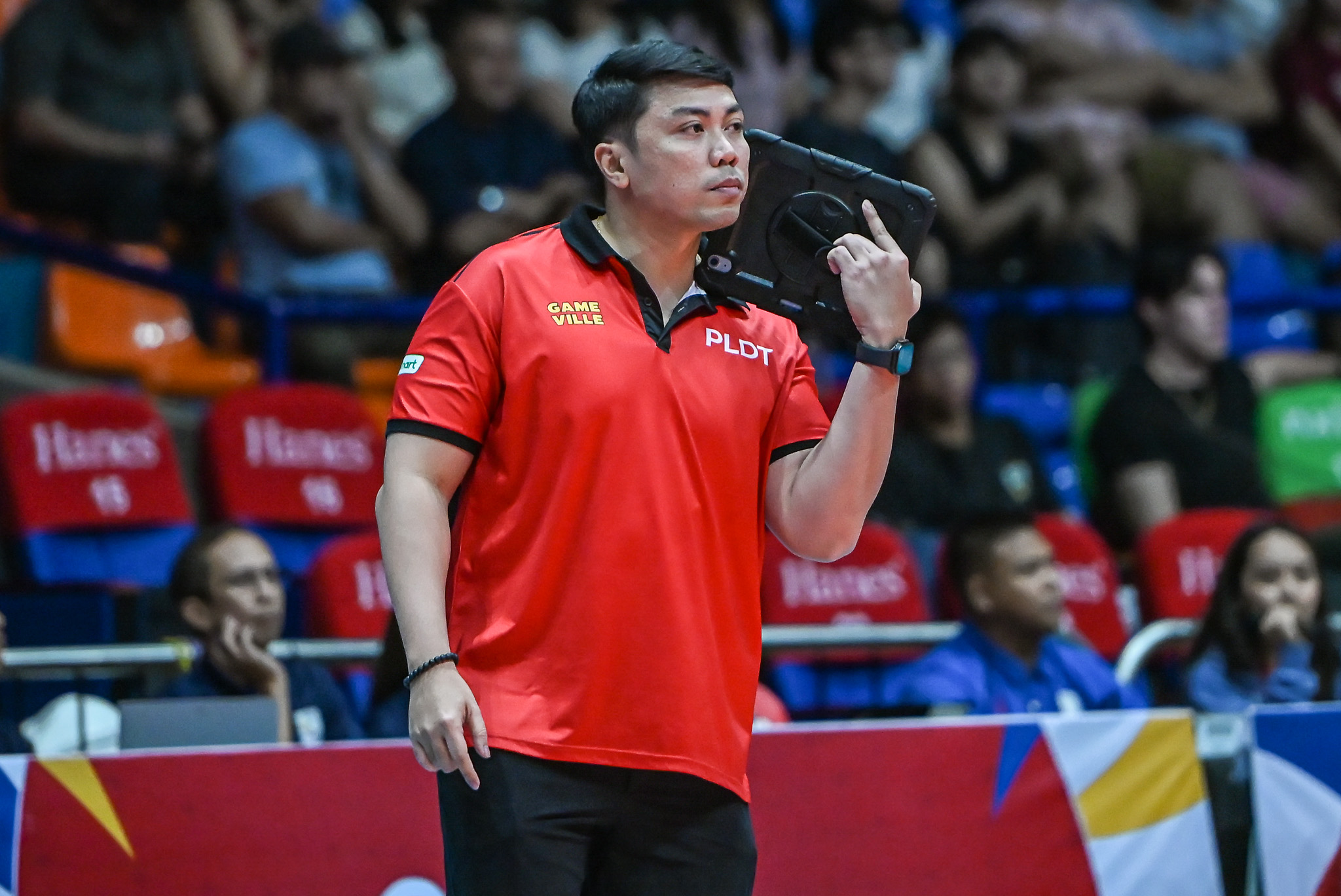 PVL-AFC-26-PLDT-vs.-Zus-Rald-Ricafort-5010 Manolo Refugia returns as FEU head coach, Rald Ricafort joins as consultant FEU News UAAP Volleyball - philippine sports news