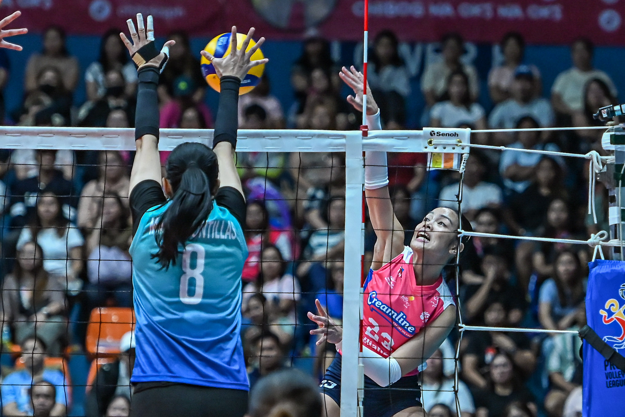 PVL-AFC-26-Creamline-vs.-Galeries-Jema-Galanza-9913 Creamline fends off Galeries Tower, extends PVL AFC win streak to four News PVL Volleyball - philippine sports news