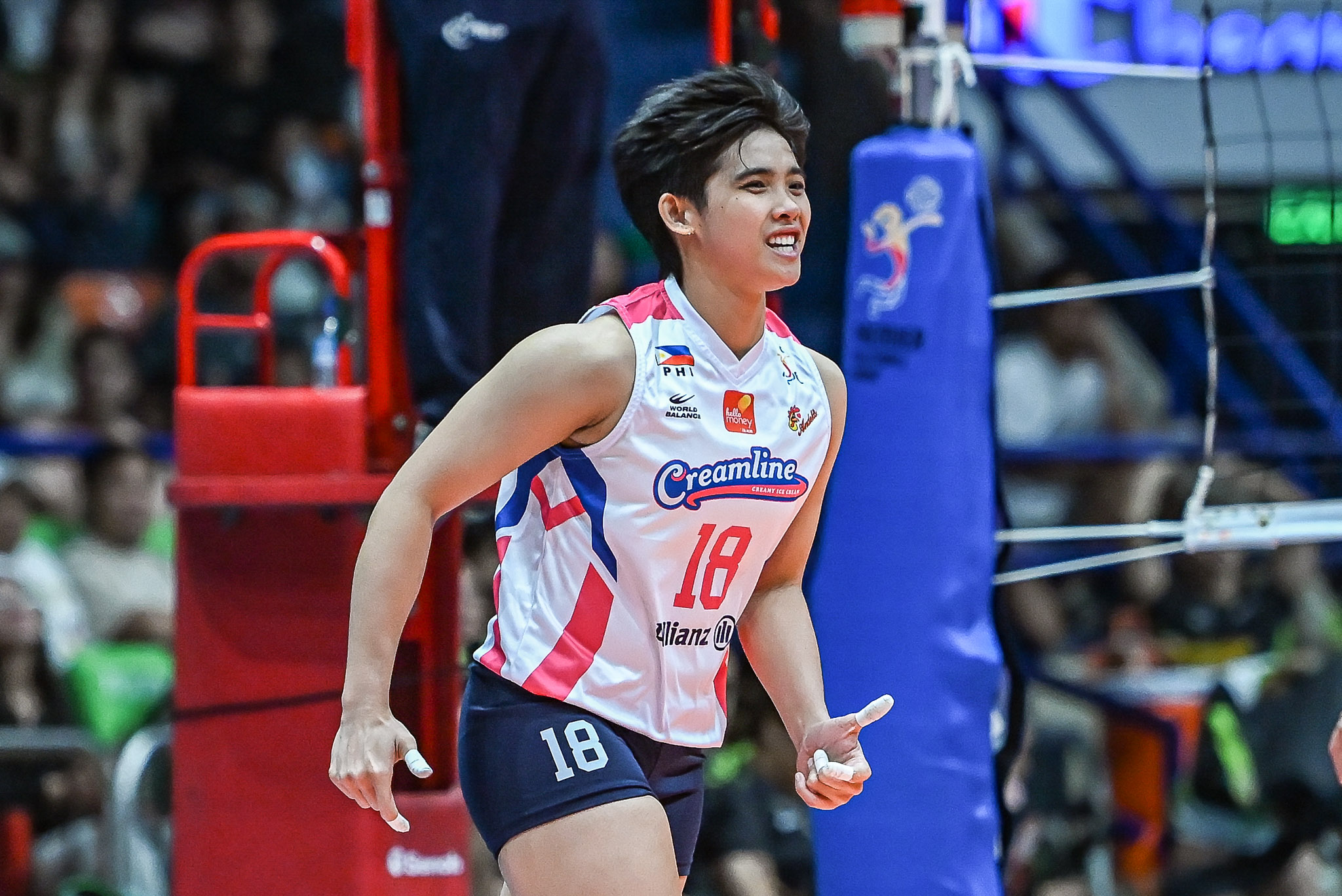 PVL-AFC-26-Creamline-vs.-Nxled-Tots-Carlos-5295 Creamline extends PVL AFC win streak to five with thrilling five-set win over Nxled News PVL Volleyball - philippine sports news