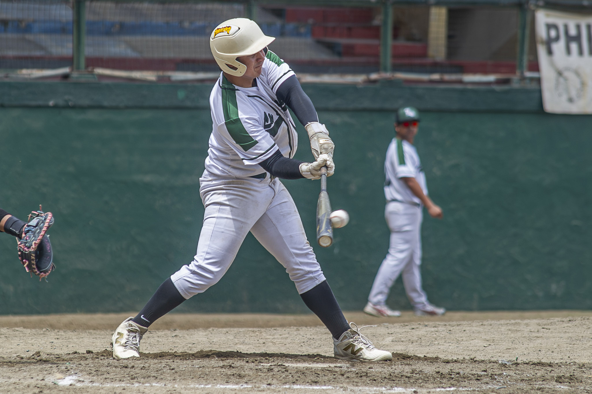 UAAP-88-Mens-Baseball-DLSU-vs-ADMU-Tantuico La Salle overpowers Ateneo in slugfest, gains share of lead in UAAP Men's Baseball ADMU Baseball DLSU News UAAP - philippine sports news
