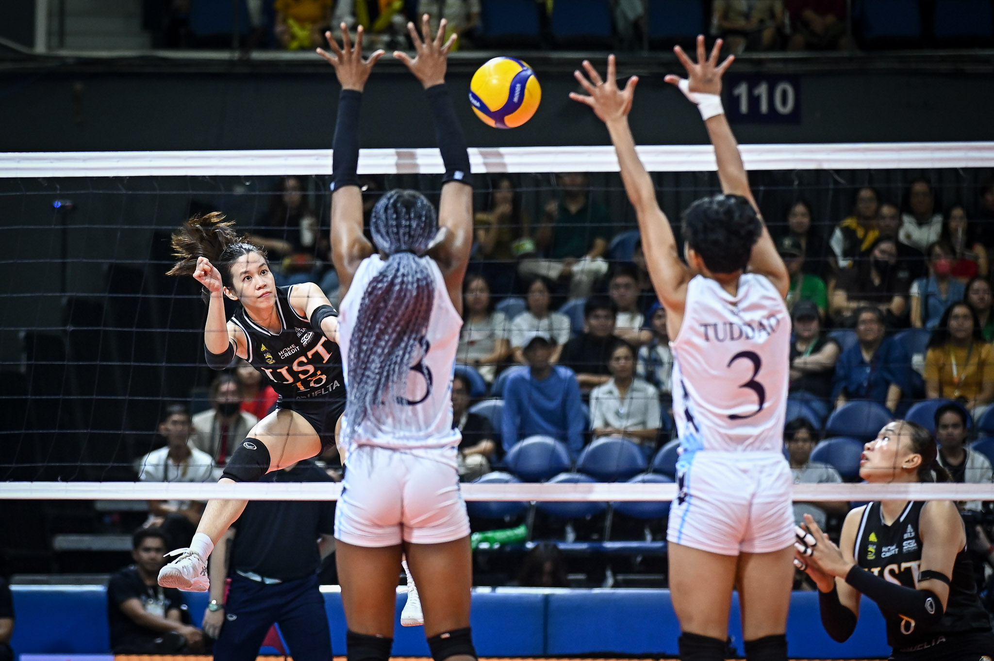 UAAP-88-WVB-AdU-vs.-UST-Reg-Jurado-2223 UAAP Women's Volleyball: Nitura, Mordi lead Adamson to shocking sweep of UST AdU News UAAP UST Volleyball - philippine sports news