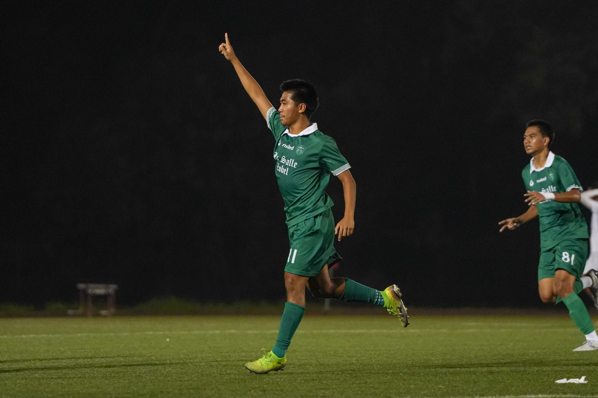 UAAP88-HS-Football_-Ateneo-vs-DLSZ_-TONGSON-Andre-03809 FEU-D, UST clinch UAAP Boys Football Final Four spots, set up battle for top seed ADMU AdU DLSU FEU Football News UAAP UST - philippine sports news