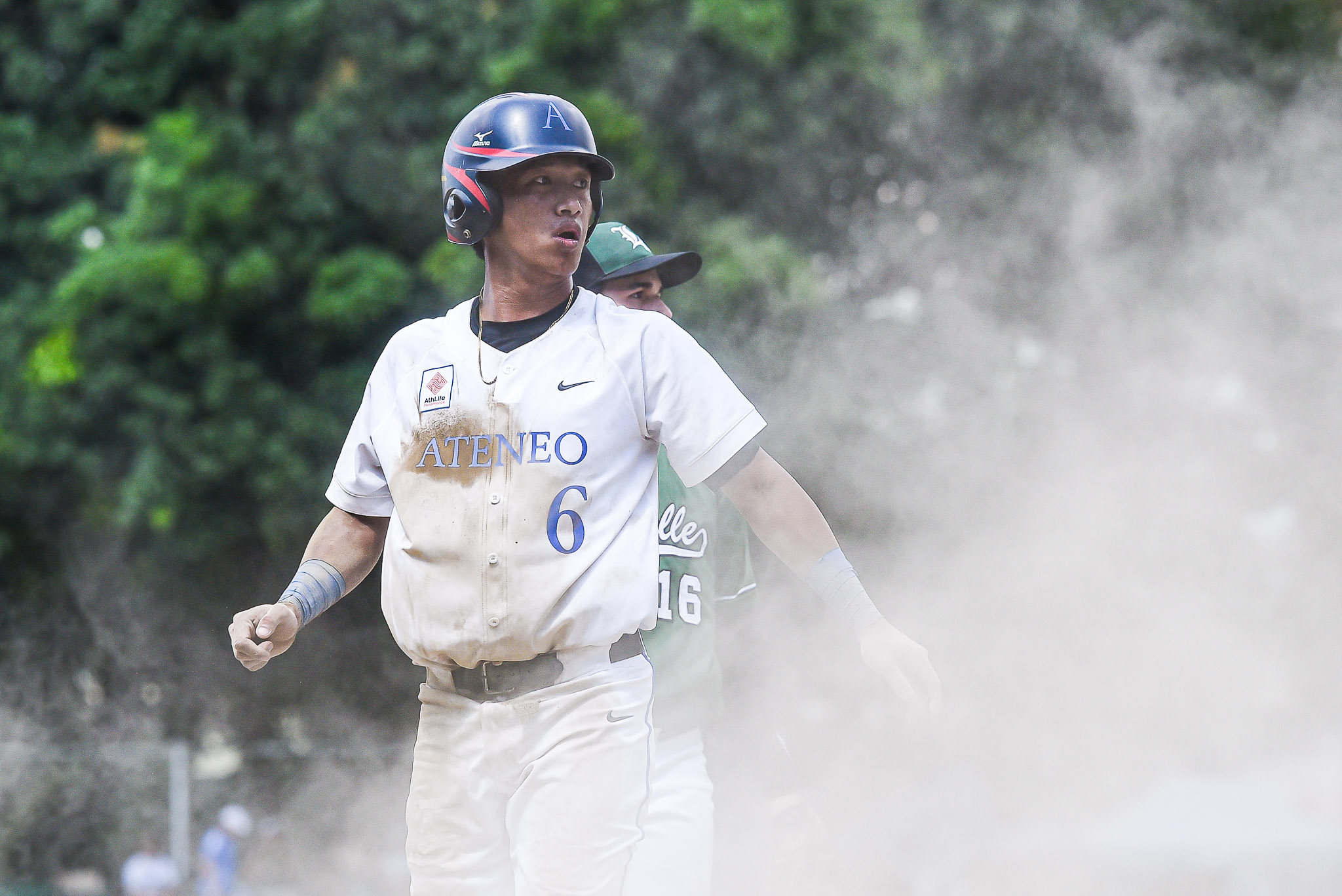 UAAP88-MENS-BASEBALL-ATENEO-VS-DLSU-DE-JURAS-JOSHUA-D.-2080 Flores ignites 14-run 4th, La Salle dominates Ateneo to take solo second in UAAP Men's Baseball ADMU Baseball DLSU News UAAP - philippine sports news