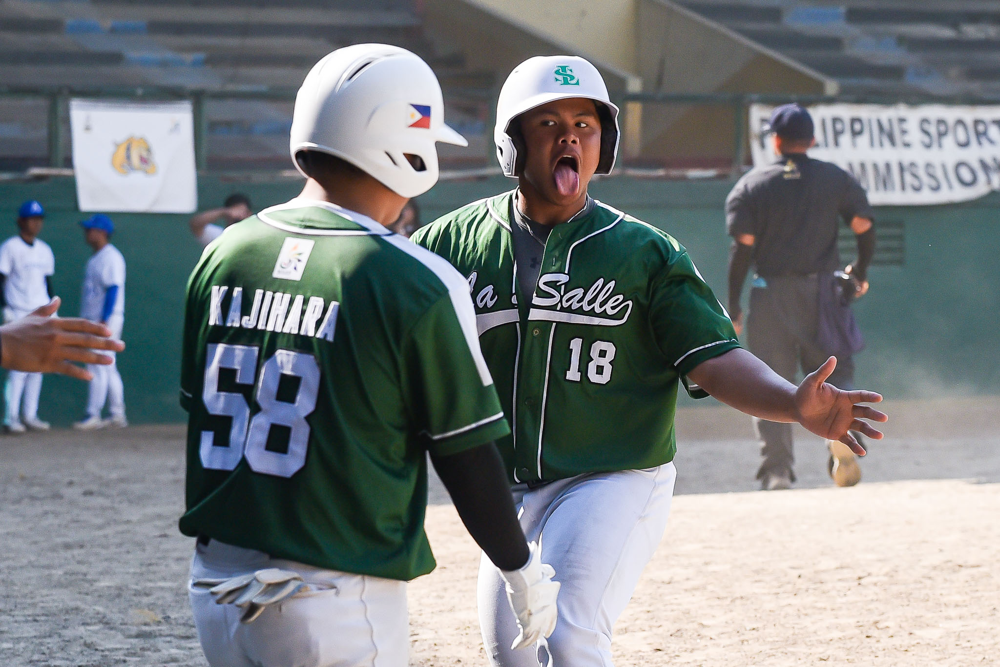 UAAP88-MENS-BASEBALL-ATENEO-VS-DLSU-VILLAMIEL-PIO-ARMANI-U.-2400 Flores ignites 14-run 4th, La Salle dominates Ateneo to take solo second in UAAP Men's Baseball ADMU Baseball DLSU News UAAP - philippine sports news