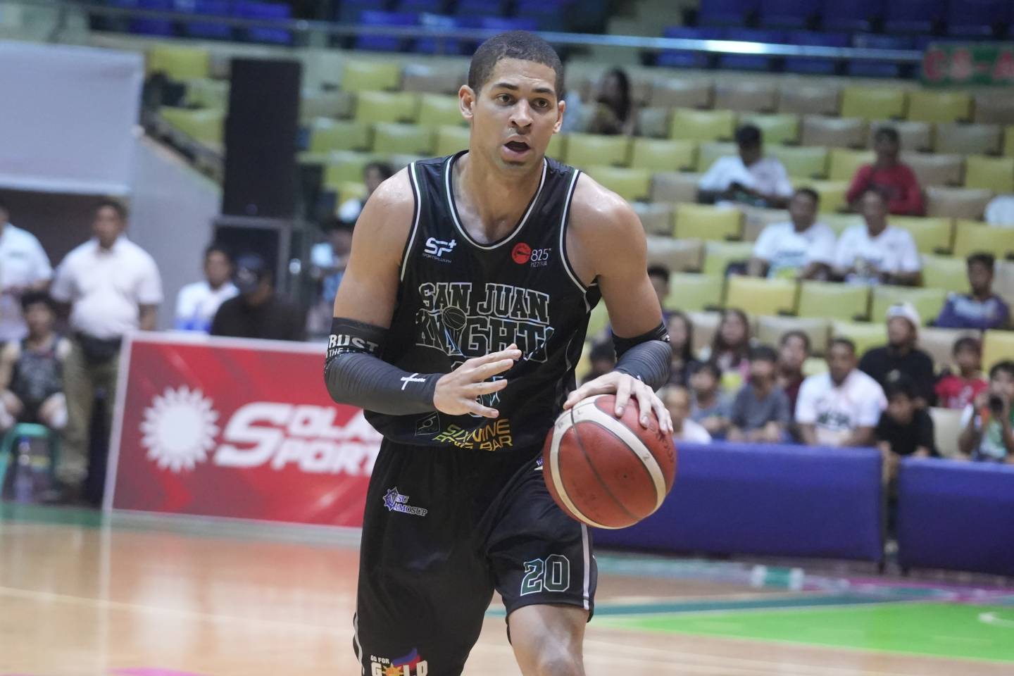 Mike Phillips makes instant impact as San Juan blanks Cebu to share MPBL lead