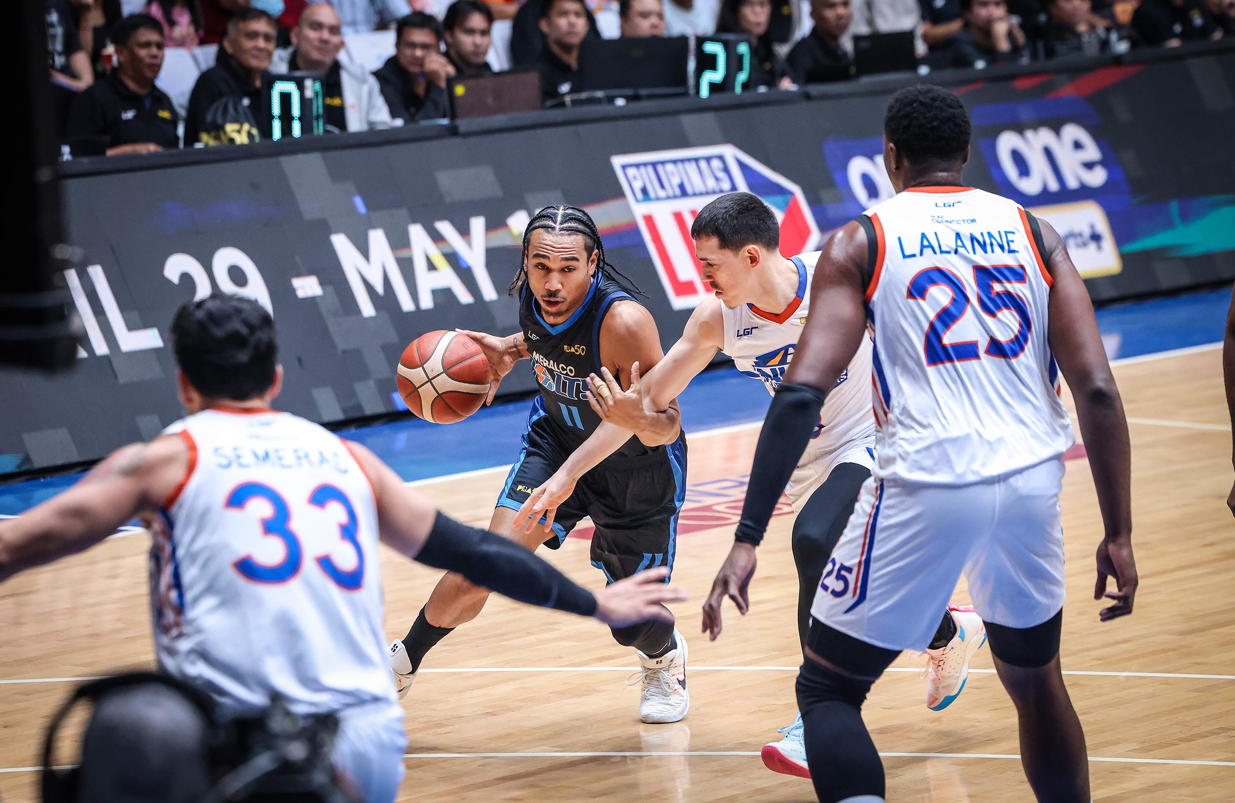 2026-PBA-Commissioners-Cup-Meralco-vs-NLEX-Chris-Newsome PBA: L-Jay Gonzales sinks buzzer-beater as NLEX stuns Meralco in OT thriller Basketball News PBA - philippine sports news