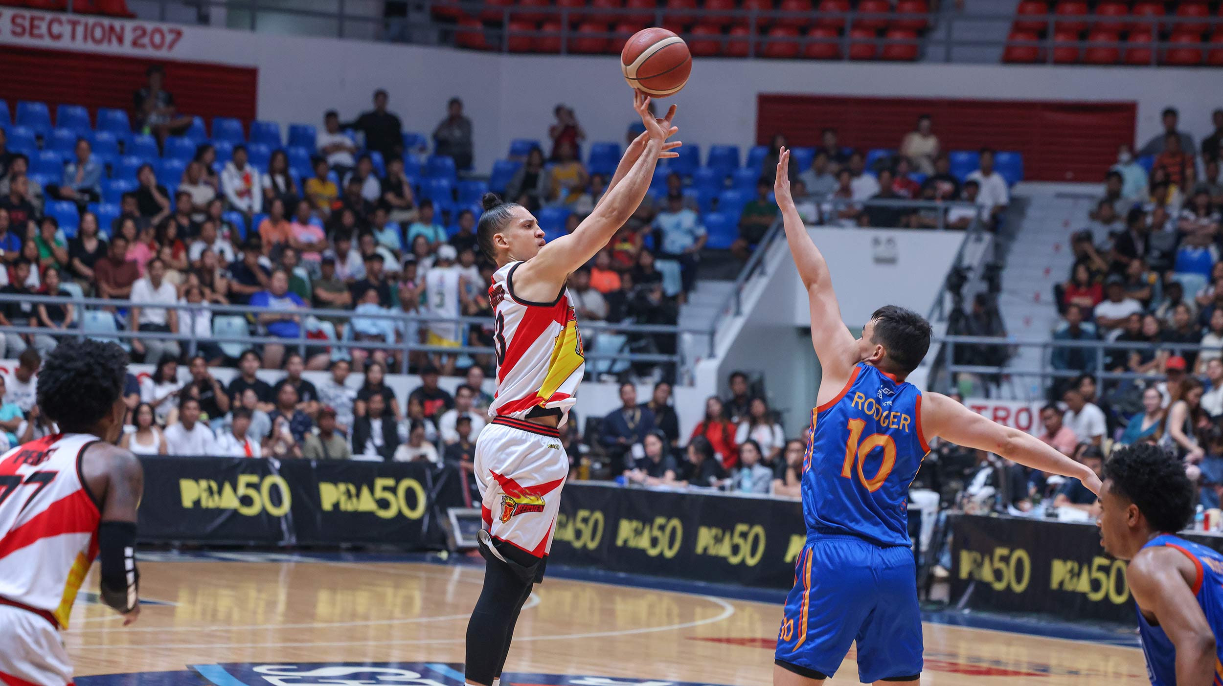 2026-PBA-Commissioners-Cup-NLEX-vs-San-Miguel-Marcio-Lassiter Boatwright erupts for 41 in PBA return as SMB snaps skid with clutch finish vs NLEX Basketball News PBA - philippine sports news