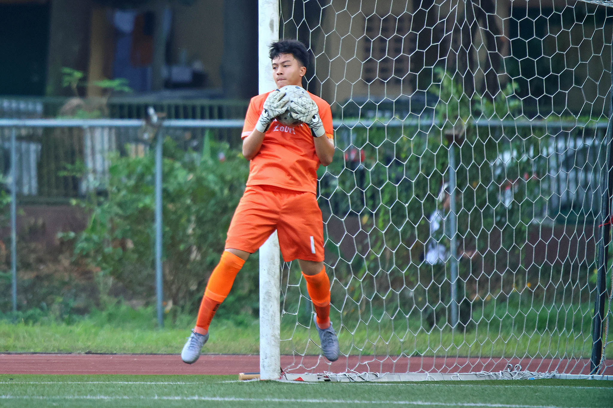 UAAP-88-HSFB-Jacob-Salavante As DLSZ stay ends, Jacob Salavante faces green-or-blue decision DLSU Football News UAAP - philippine sports news