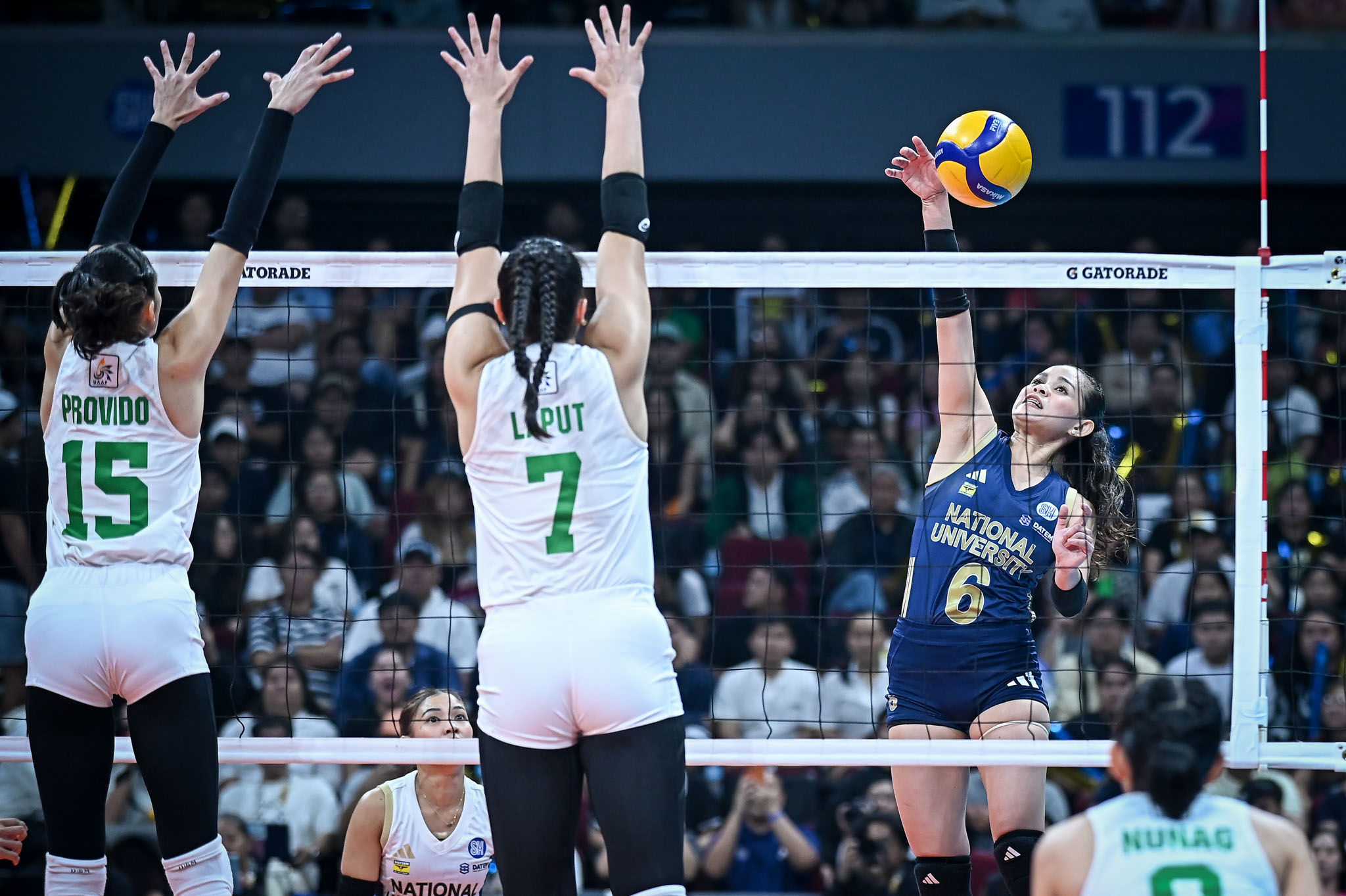 UAAP-88-WVB-DLSU-vs.-NU-Vange-Alinsug-7736 La Salle goes 14-0, outlasts NU in dramatic finish to reach UAAP Women's Volleyball Finals DLSU News NU UAAP Volleyball - philippine sports news
