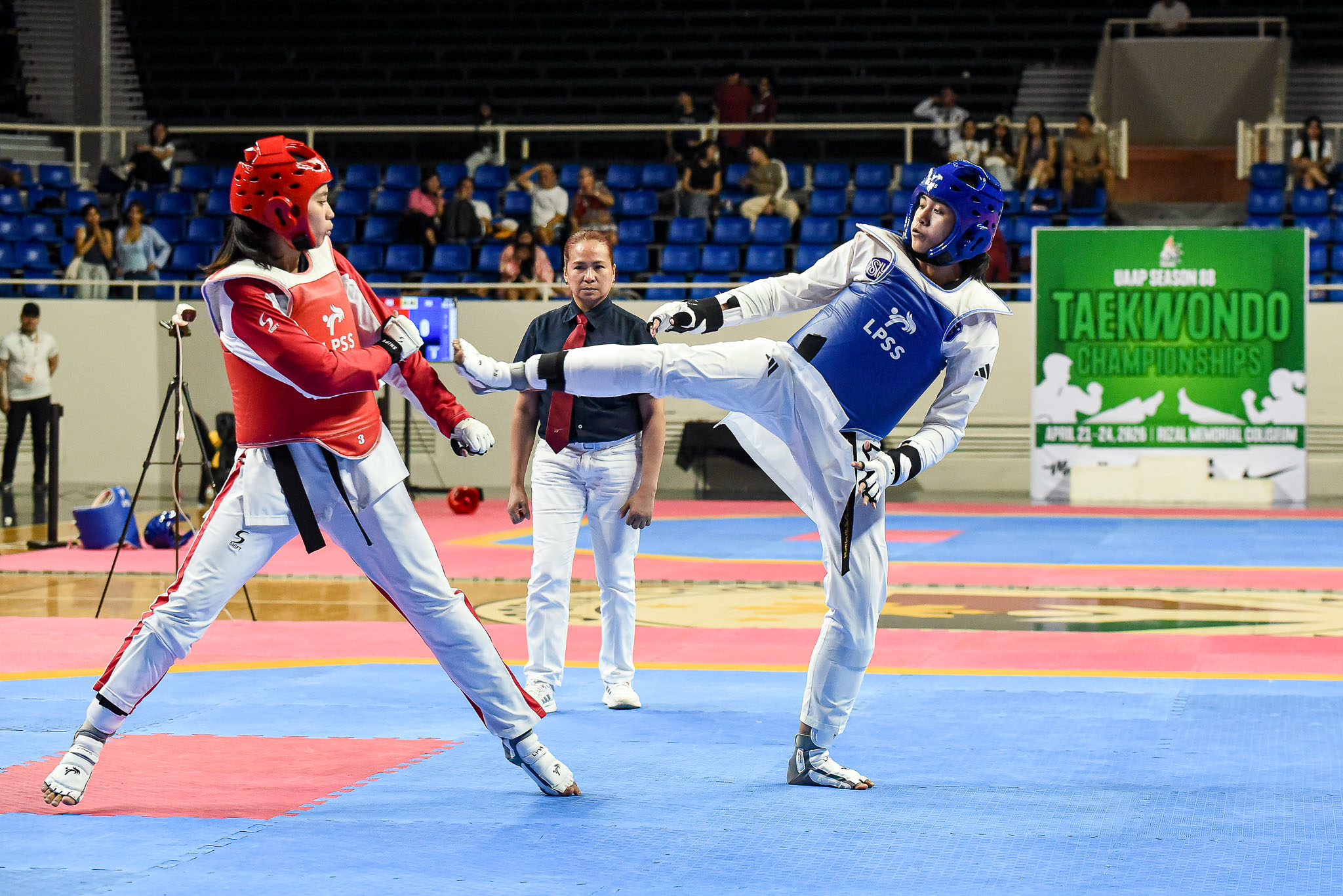 UAAP88-GIRLS-TKD-52KG-IRISH-DELA-CRUZ-2845 Nine Bulldogs storm to UAAP kyorugi finals in massive NU surge ADMU DLSU FEU News NU Taekwondo UAAP UP UST - philippine sports news