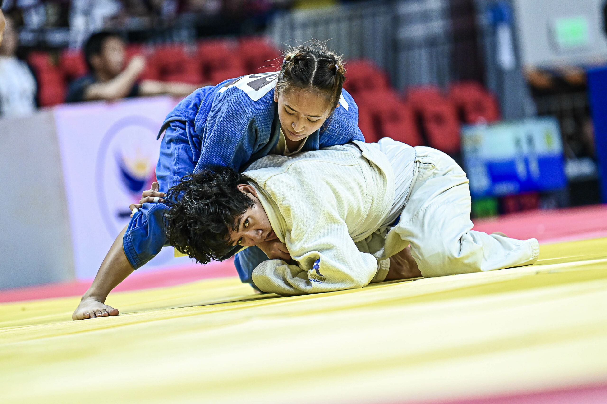 UAAP88-Judo-Seniors-ADMU-Elyssa-Marie-Cao-DLSU-Tala-Danielle-Tadeo-9208-scaled Chino Sy, Heart Rafael lead UST men, UE women surge in judo opener ADMU AdU DLSU Judo News UAAP UE UP UST - philippine sports news