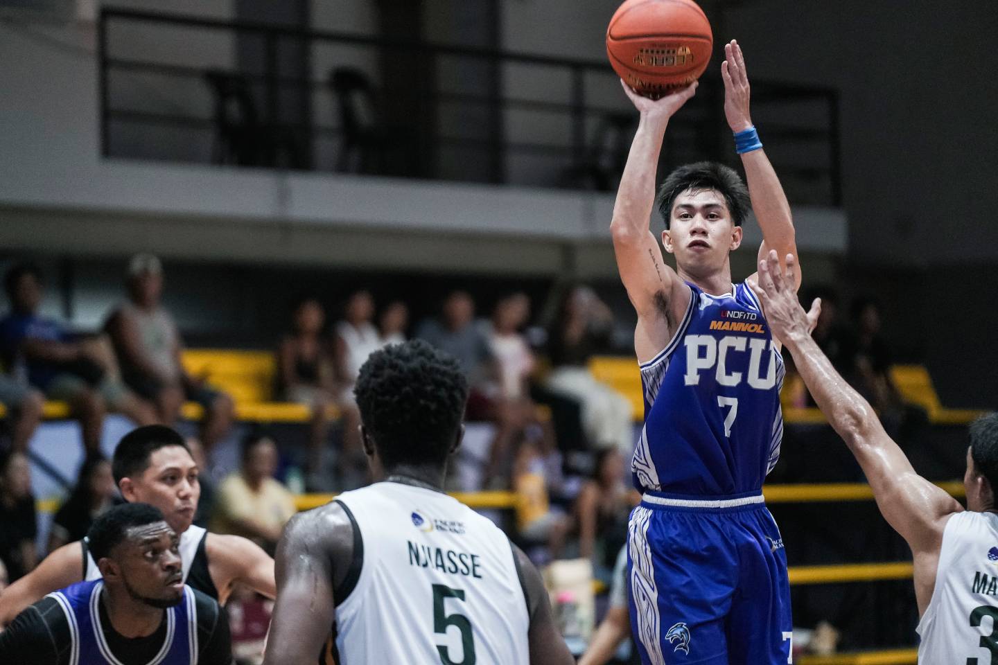 UCAL-8-PCU-D-def-Olivarez-JayR-Pronda CEU clinches first UCAL finals berth Basketball News UCBL - philippine sports news