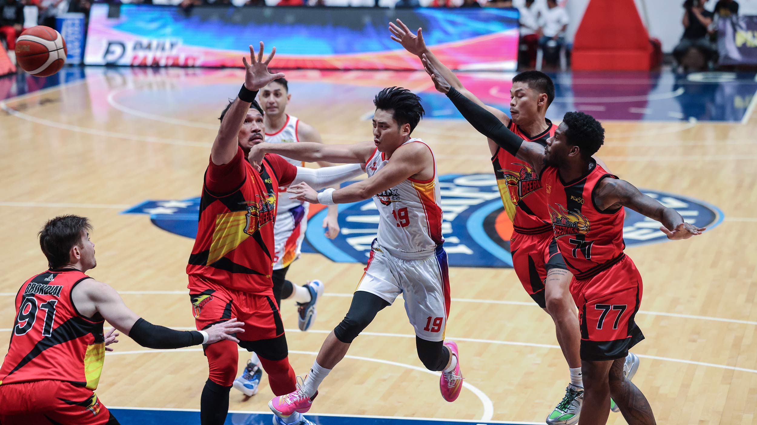 Phoenix, San Miguel collide in tune-up for PBA quarterfinal wars