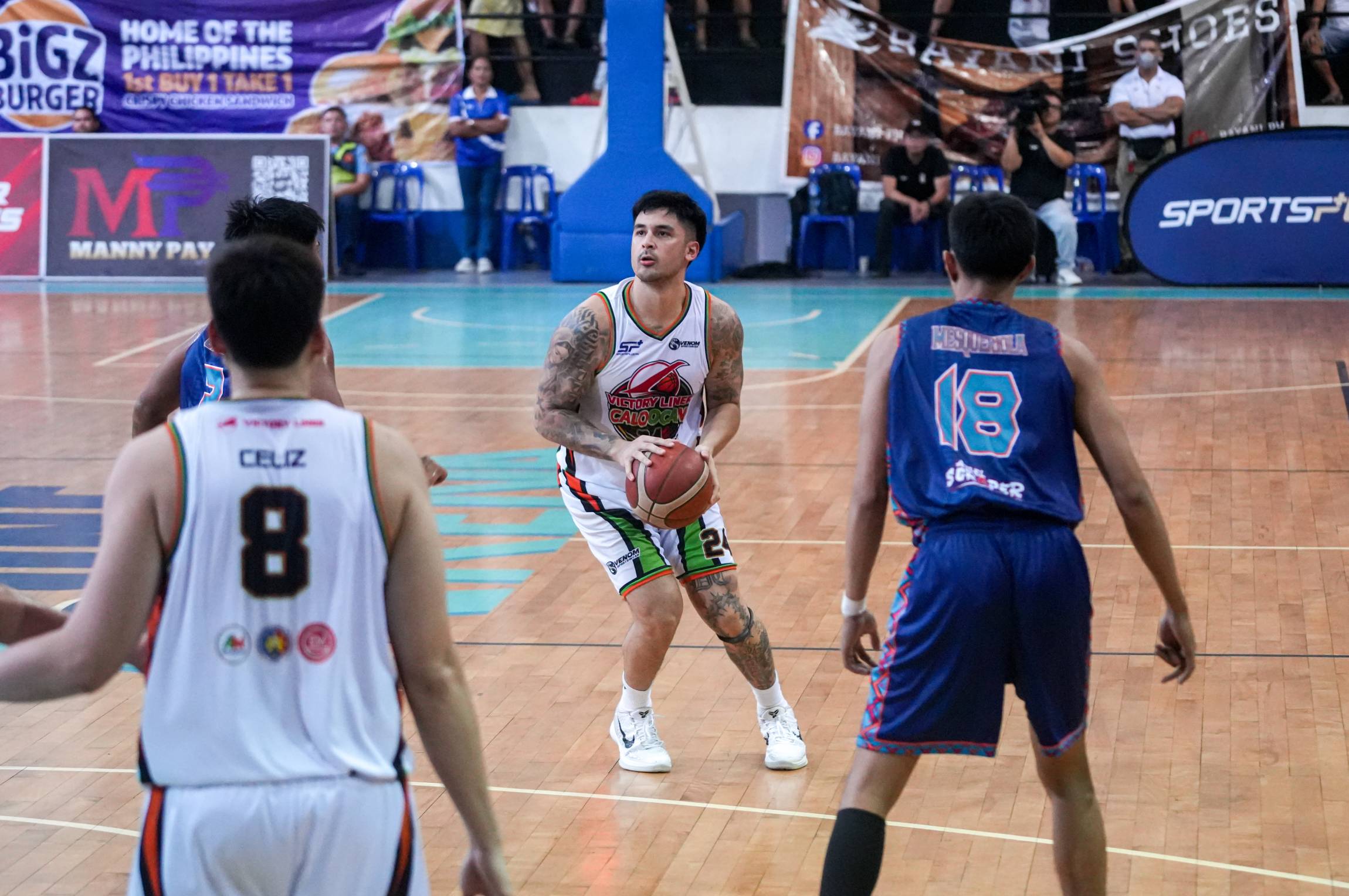 Caloocan storms to solo MPBL lead with dominant rout of Bacolod