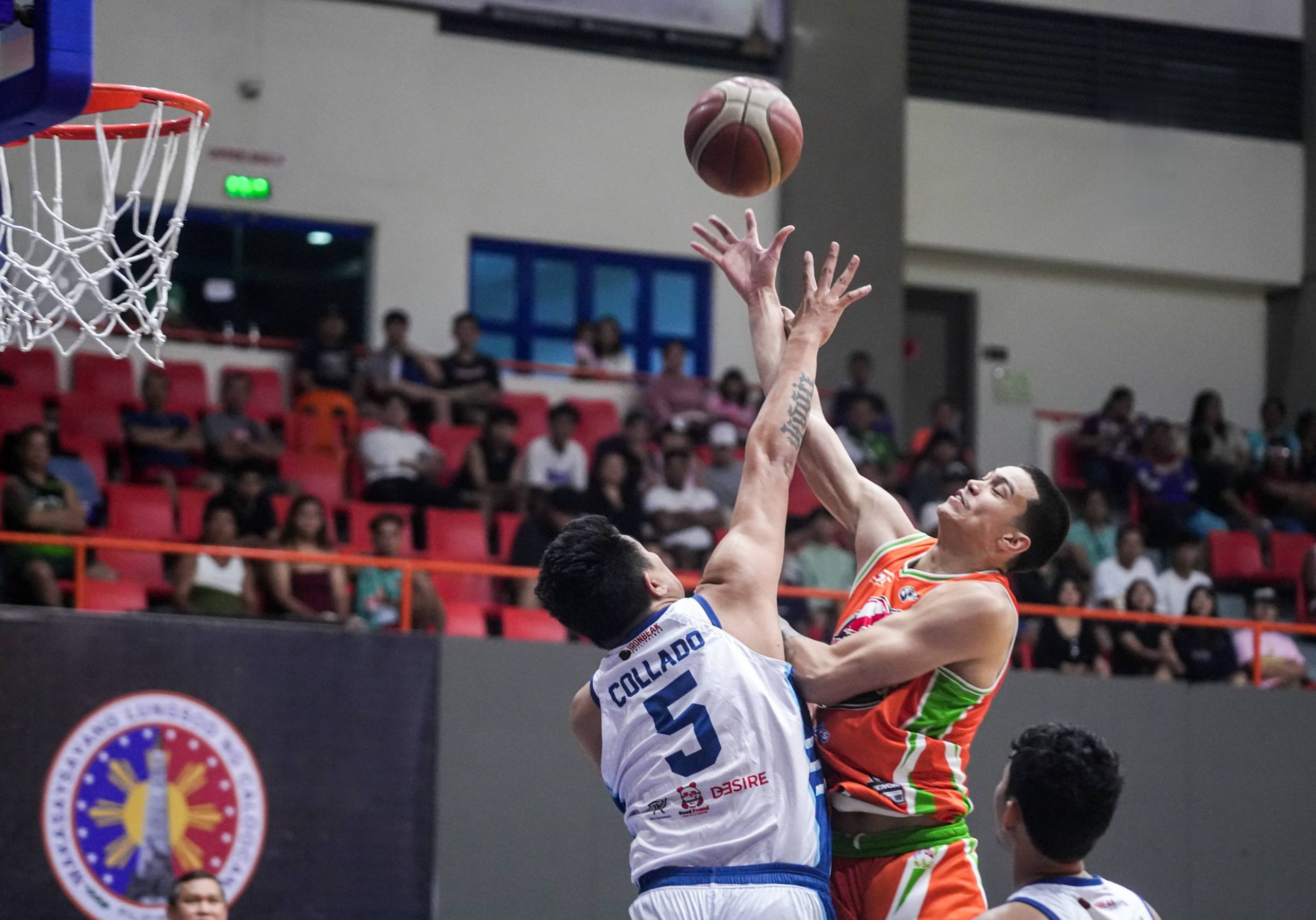 Caloocan storms past Valenzuela to seize solo MPBL lead