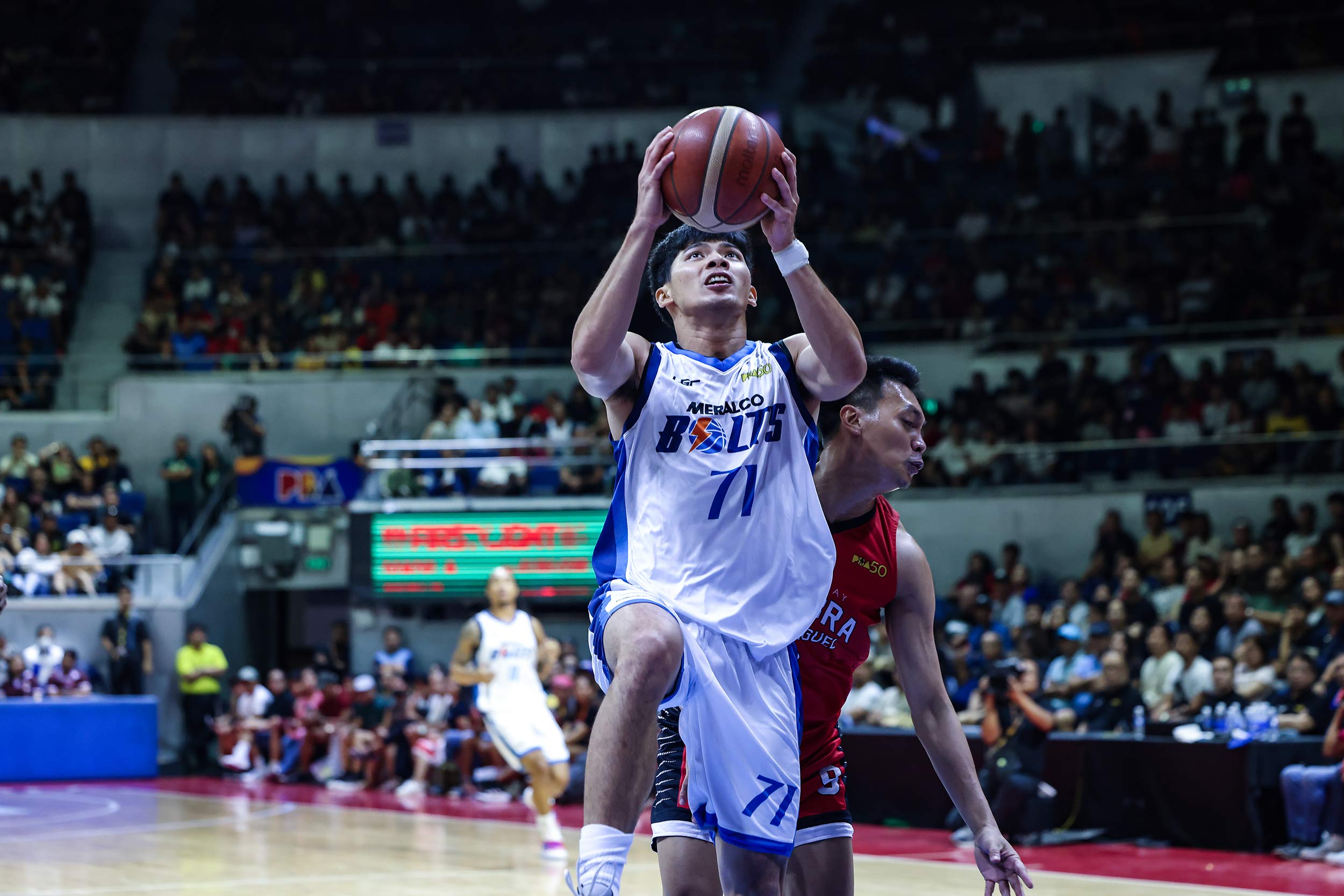 Meralco dominates Ginebra, reignites top four push in PBA Comm’s Cup