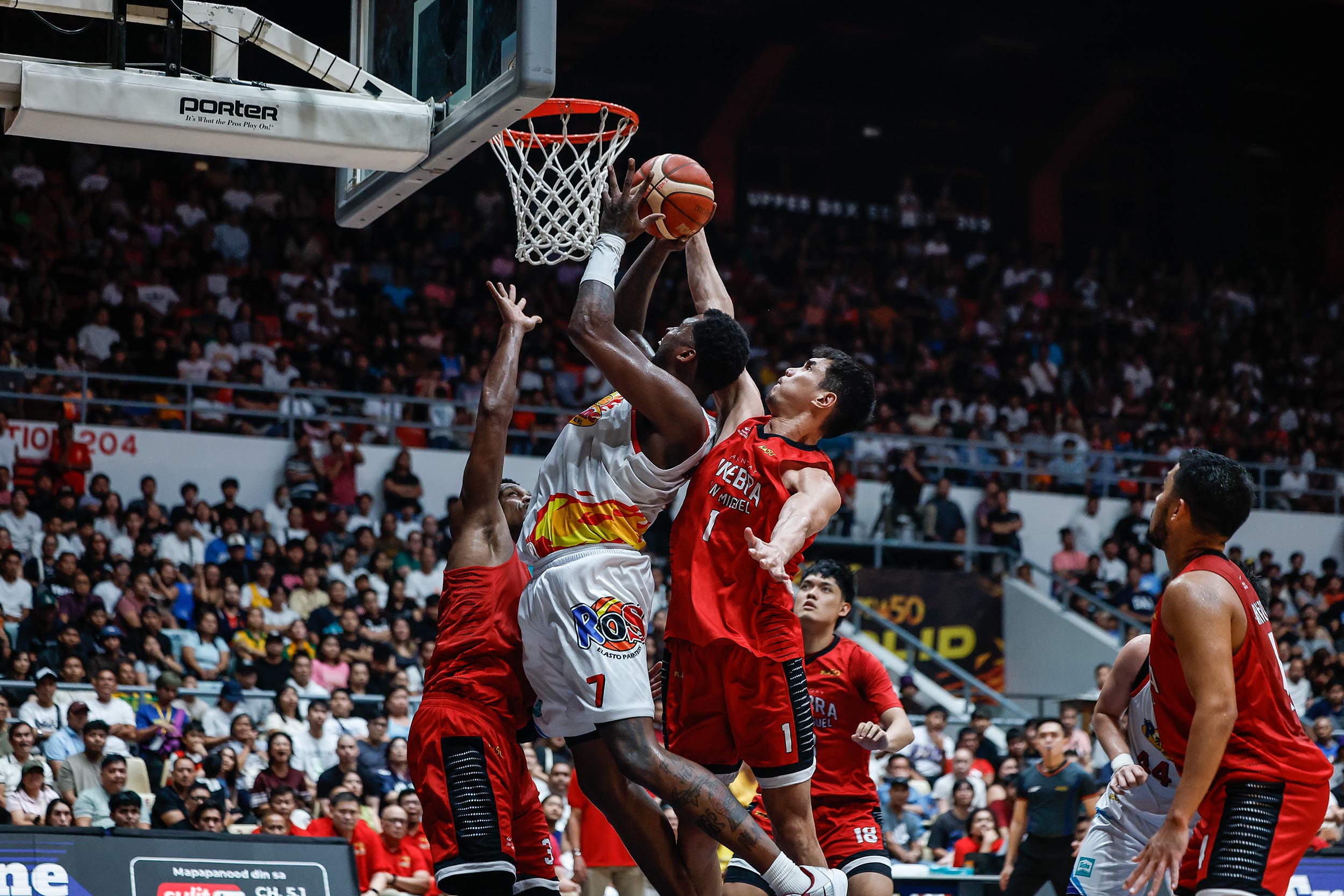 Rain or Shine outlasts Ginebra in Game 1 thriller, seizes PBA semis edge