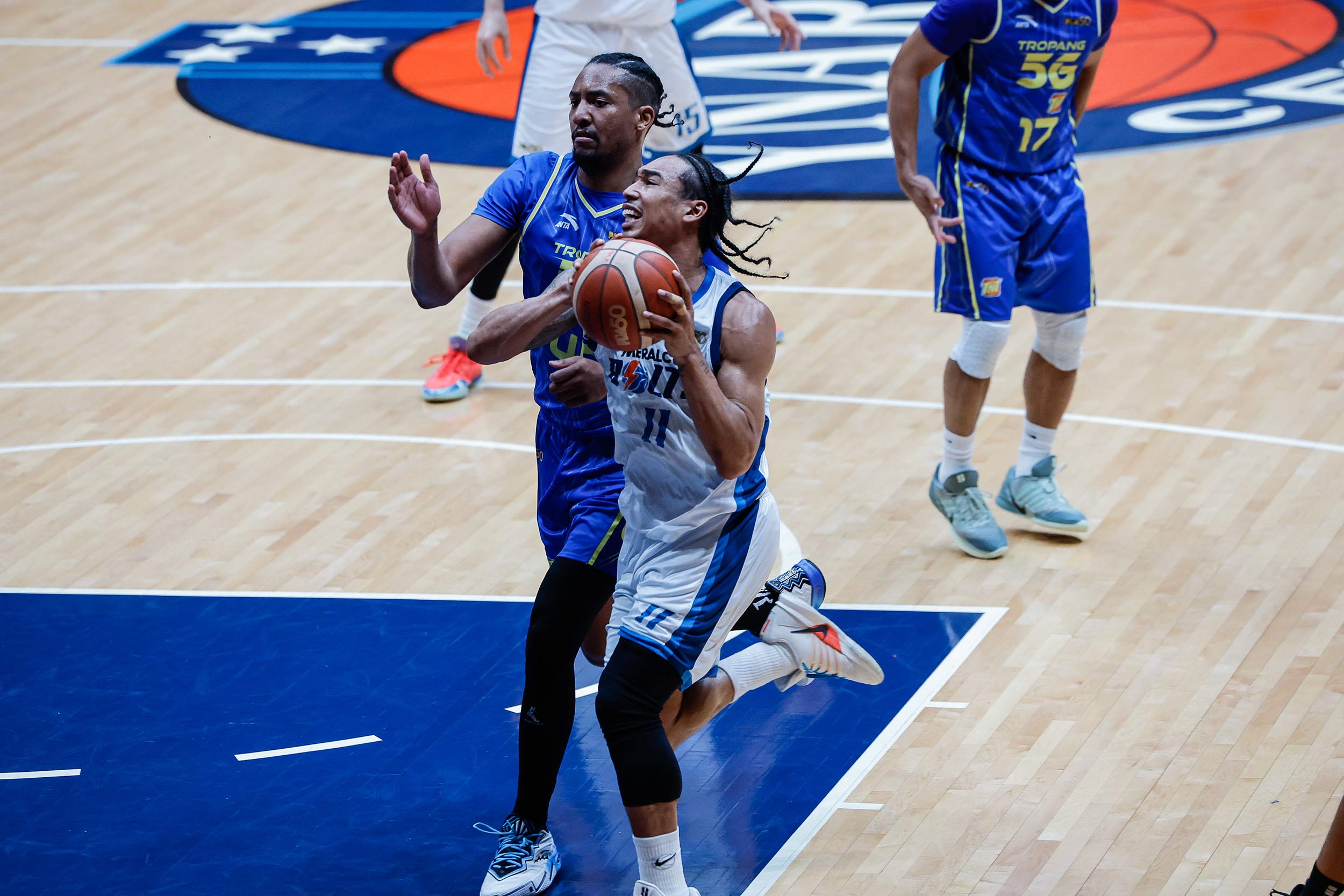 2026-PBA-Commissioners-Cup-SF6-Meralco-vs-TNT-Chris-Newsome Heading, McCullough steer TNT back to PBA Finals stage, set title clash with Ginebra Basketball News PBA - philippine sports news