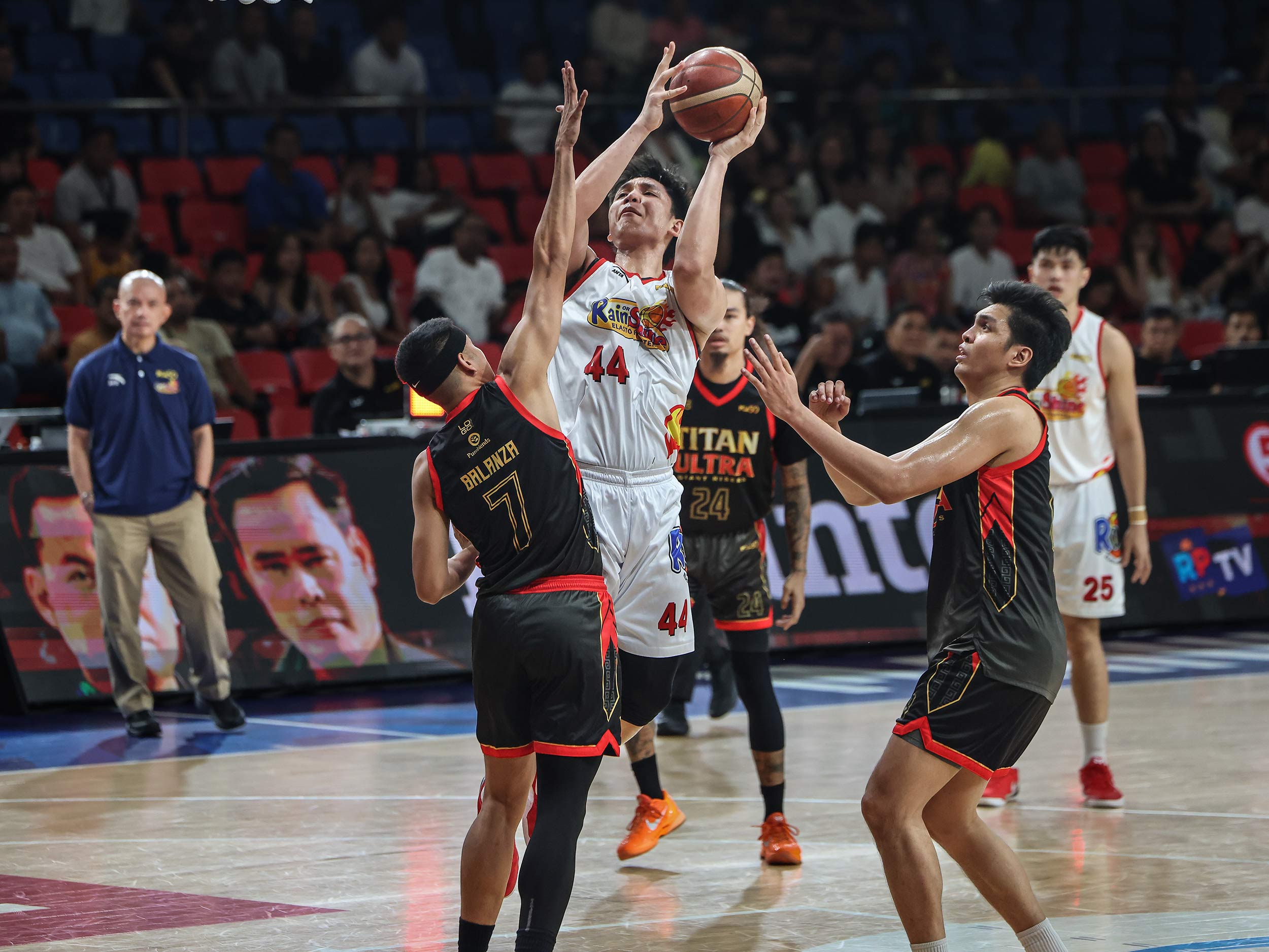 Rain or Shine explodes for 142 points, crushes Titan Ultra ahead of PBA playoffs