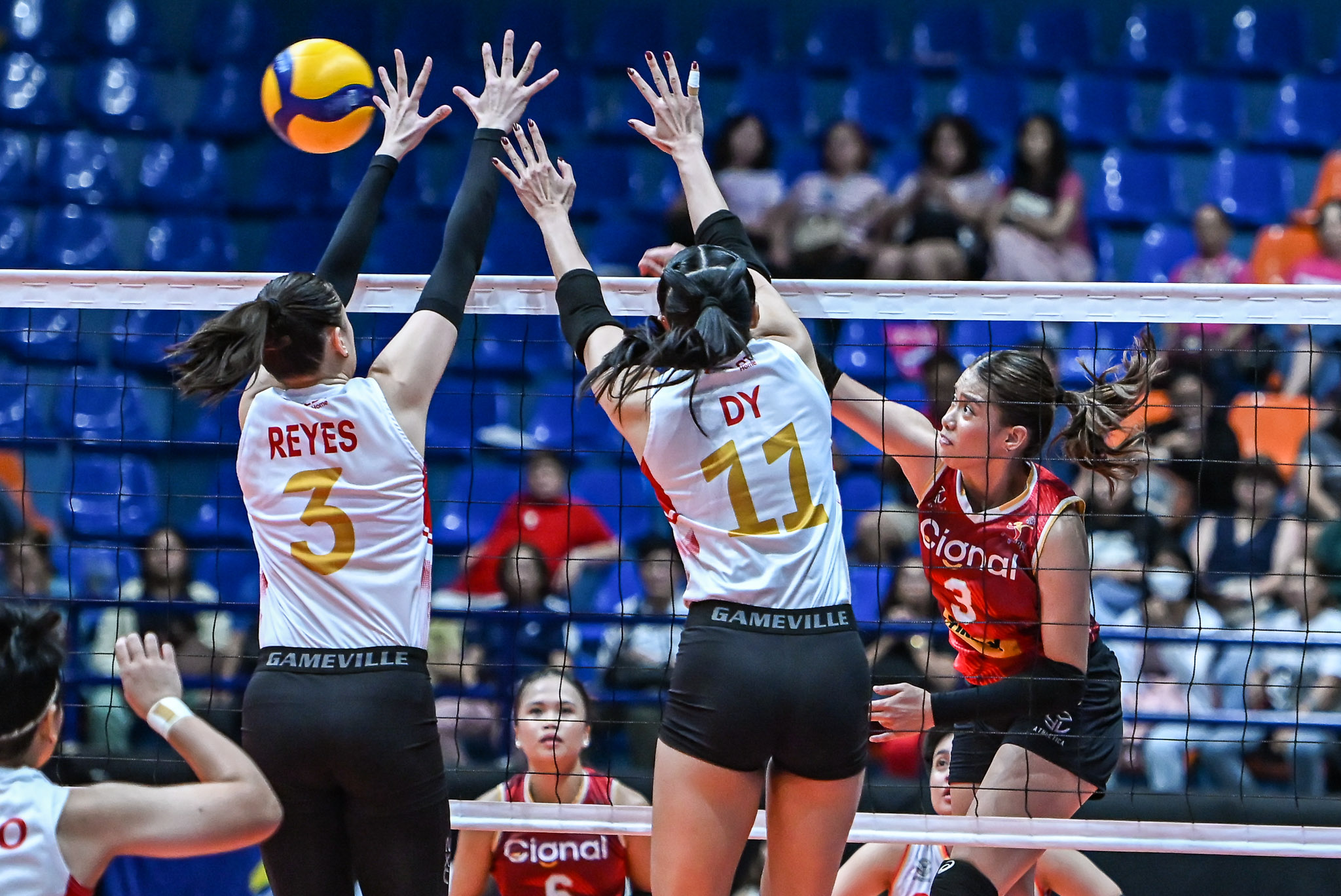 PVL-AFC-26-Semis-PLDT-vs.-Cignal-Jewel-Encarnacion-5869 Choco Mucho reloads with ex-Cignal stars Dawn Catindig, Jewel Encarnacion News PVL Volleyball - philippine sports news