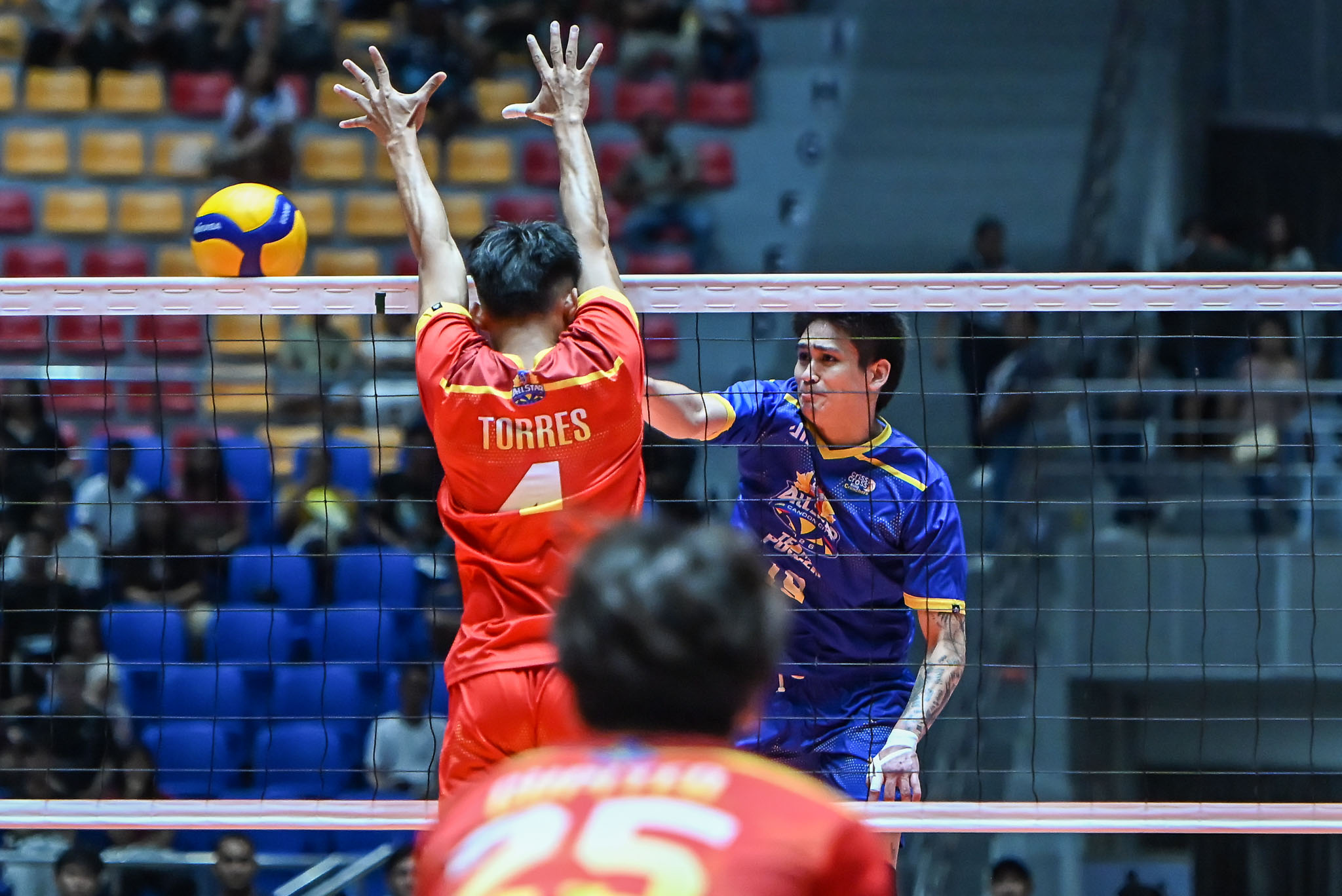 Kampton leads Team Power past Team Passion to claim Spikers’ Turf All-Star win