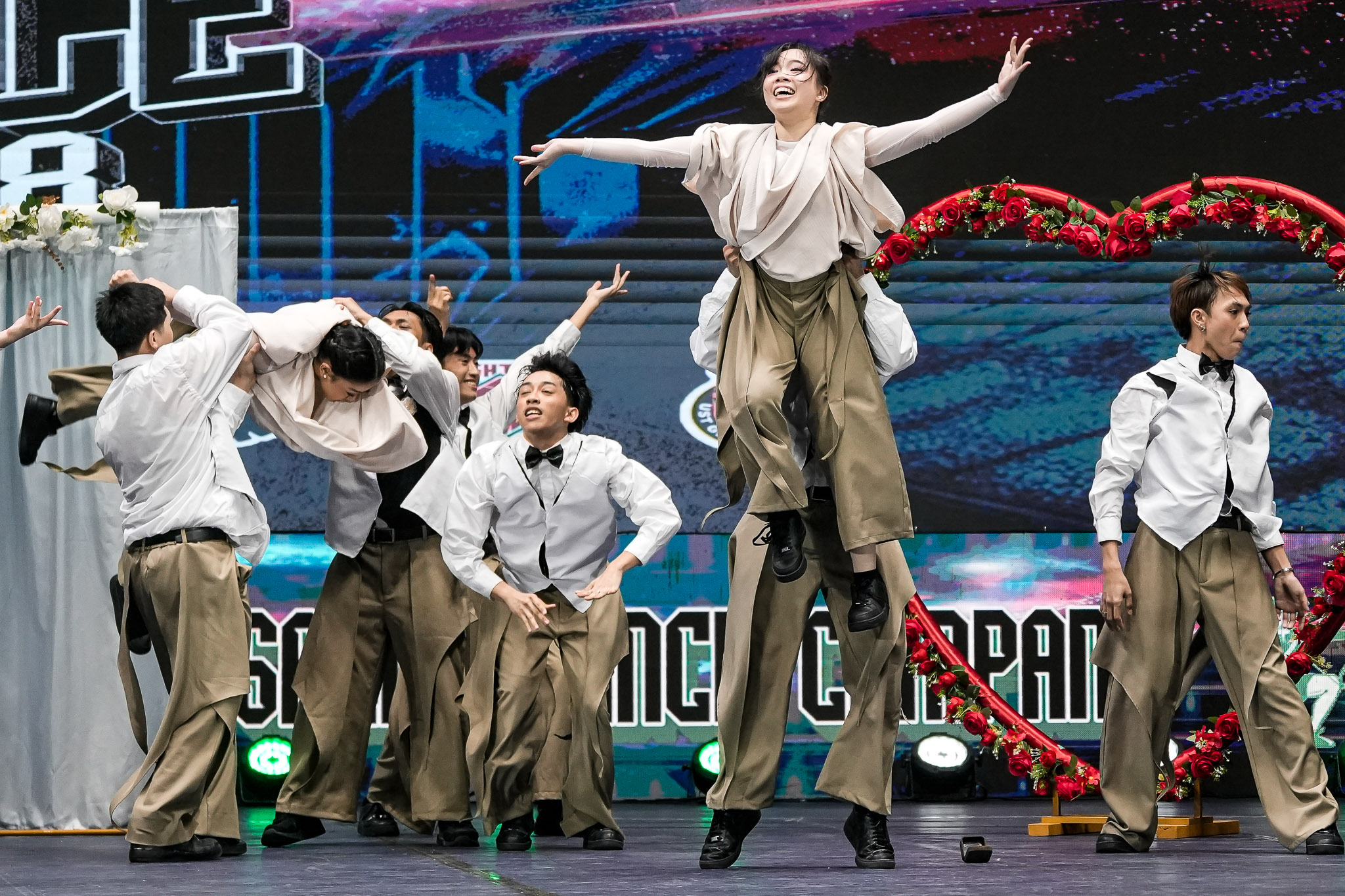 UAAP-S88-STREETDANCE-DLSU00445 UP brings Filipino comics to life in electrifying UAAP Streetdance defense ADMU AdU DLSU FEU News NU Streetdance UAAP UE UP UST - philippine sports news