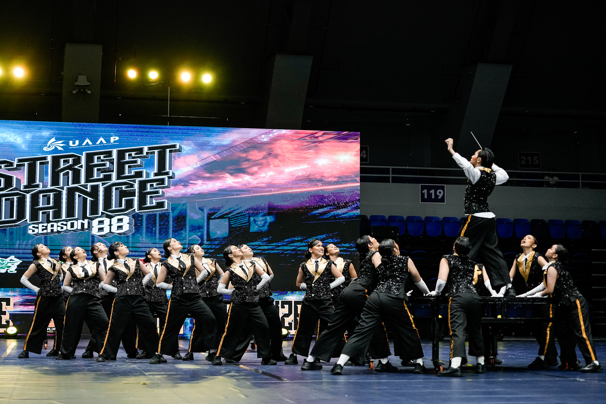 UAAP-S88-STREETDANCE-UST-9890 UP brings Filipino comics to life in electrifying UAAP Streetdance defense ADMU AdU DLSU FEU News NU Streetdance UAAP UE UP UST - philippine sports news