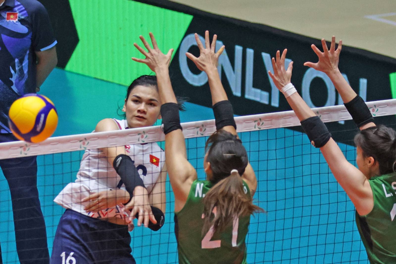 Vietnam, South Korea cruise to straight-set wins to go 2-0 in AVC Cup