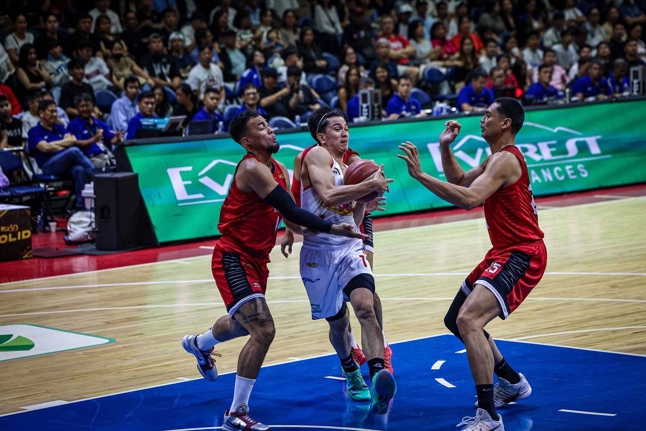 2026-PBA-Governors-Cup-Ginebra-vs-Rain-or-Shine-Adrian-Nocum Rain or Shine blasts Ginebra for second straight PBA Govs' Cup win Basketball News PBA  - philippine sports news