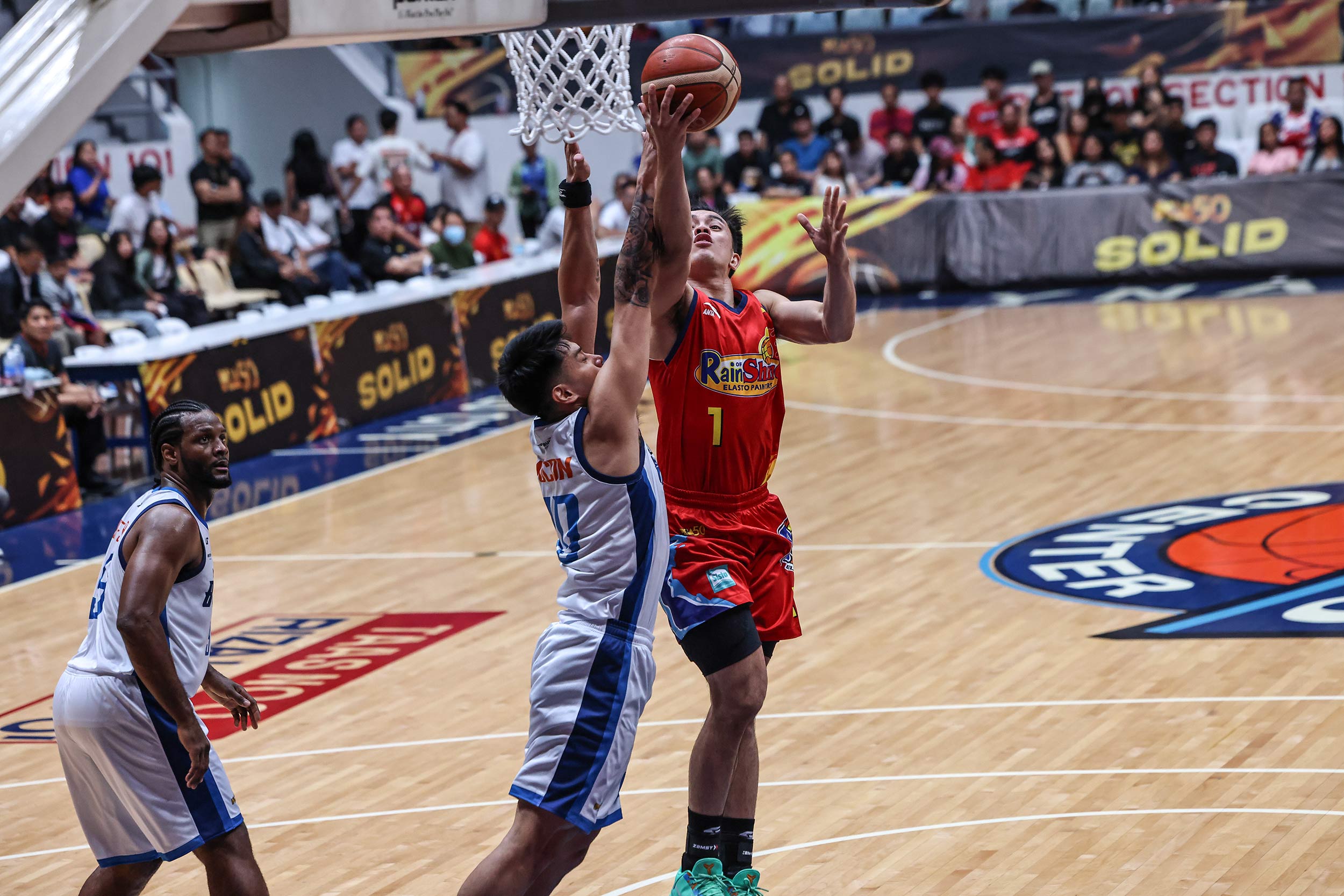 2026-PBA-Governors-Cup-Rain-or-Shien-vs-Meralco-Adrian-Nocum Brickman sparks Meralco blitz, drops Rain or Shine to 0-2 in PBA Govs' Cup Basketball News PBA  - philippine sports news