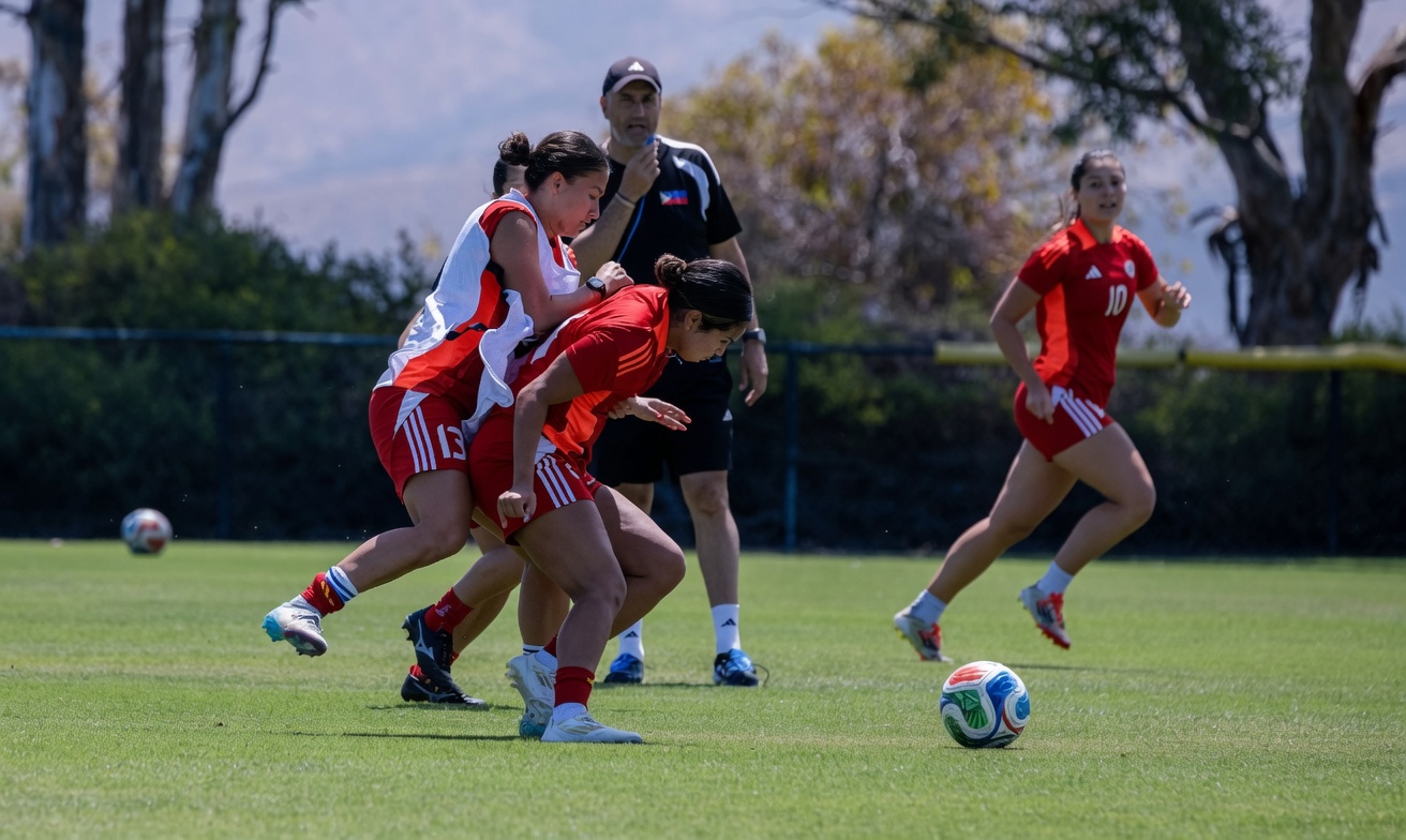 2027-FIFA-Womens-World-Cup-Filipinas-Mark-Torcaso-with-players Mark Torcaso maps out global roadmap for Filipinas' Women's World Cup campaign Filipinas Football News - philippine sports news