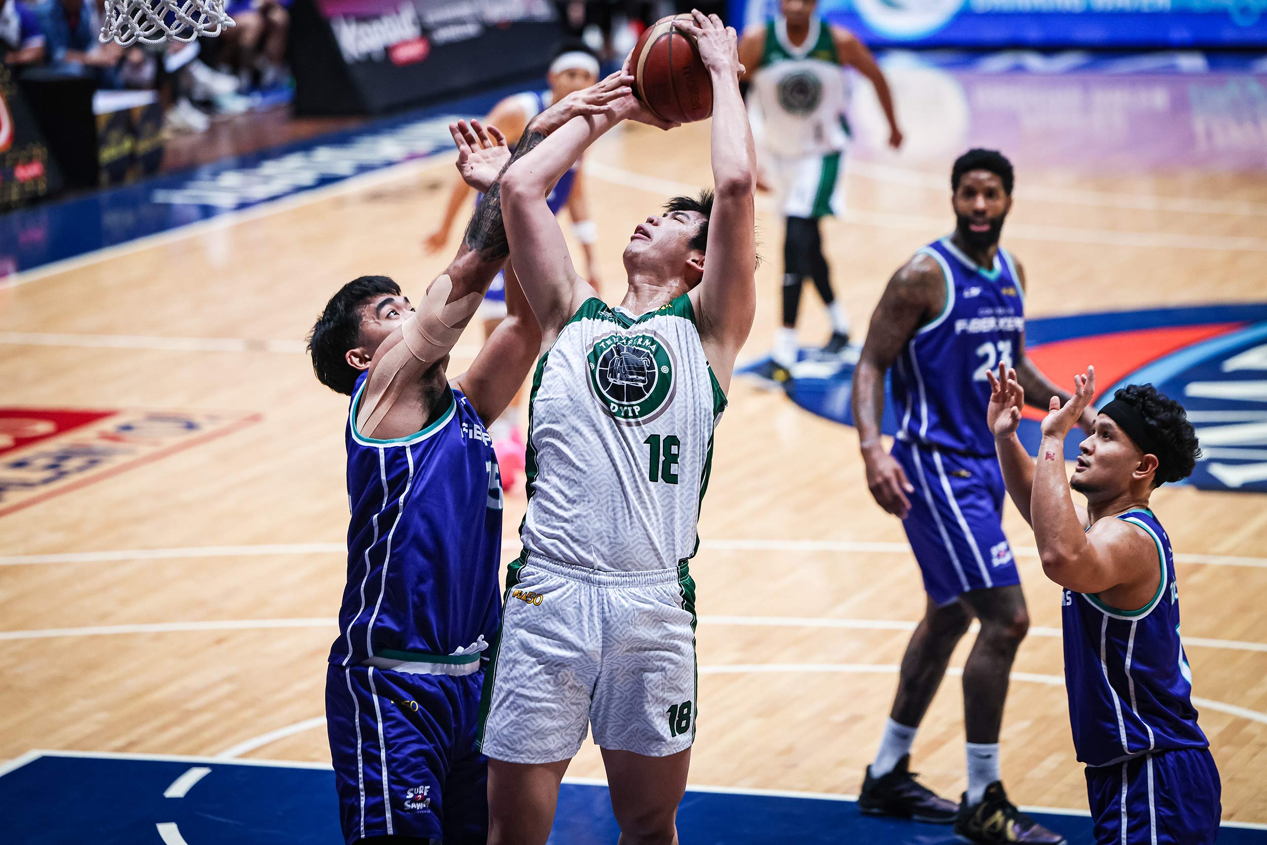 2026-PBA-Governors-Cup-Converge-vs-Terrafirma-Geo-Chiu PBA: Cam Clark sparks Converge past Terrafirma, ends four-game skid Basketball News PBA - philippine sports news
