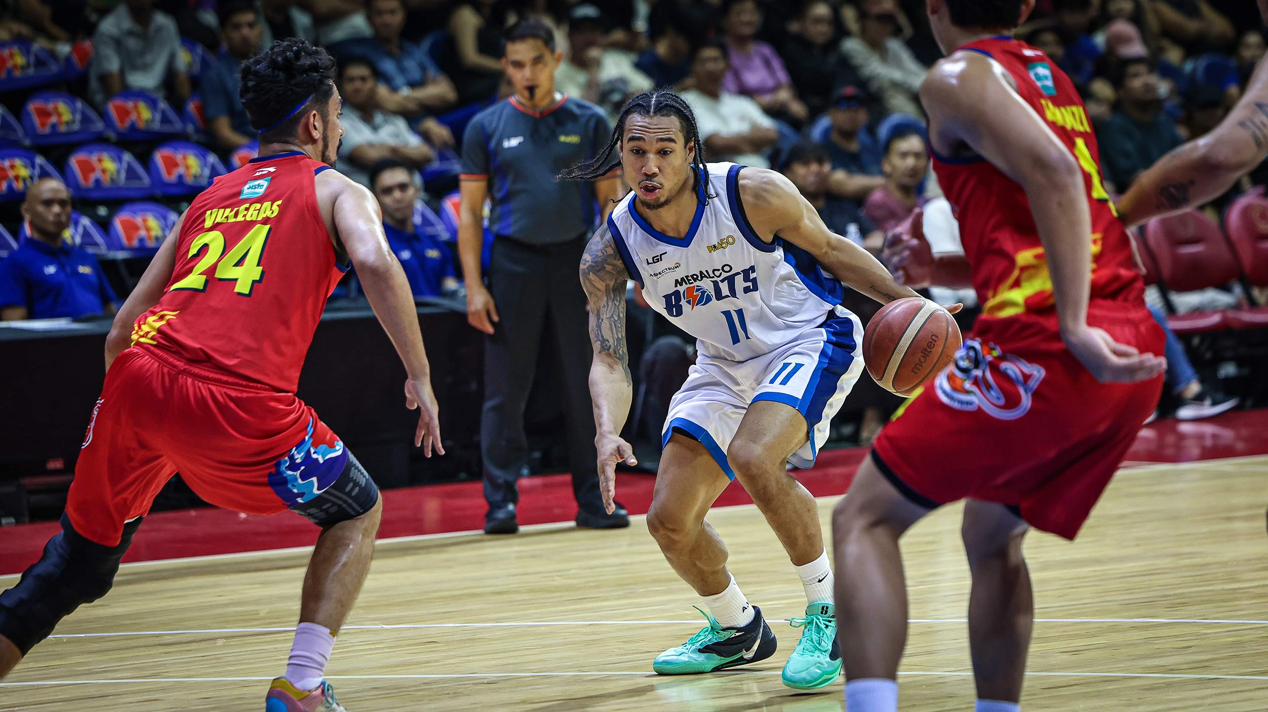 2026-PBA-Governors-Cup-Rain-or-Shine-vs-Meralco-Chris-Newsome Rain or Shine survives Meralco, stays hot with fourth straight win in PBA Govs' Cup Basketball News PBA - philippine sports news