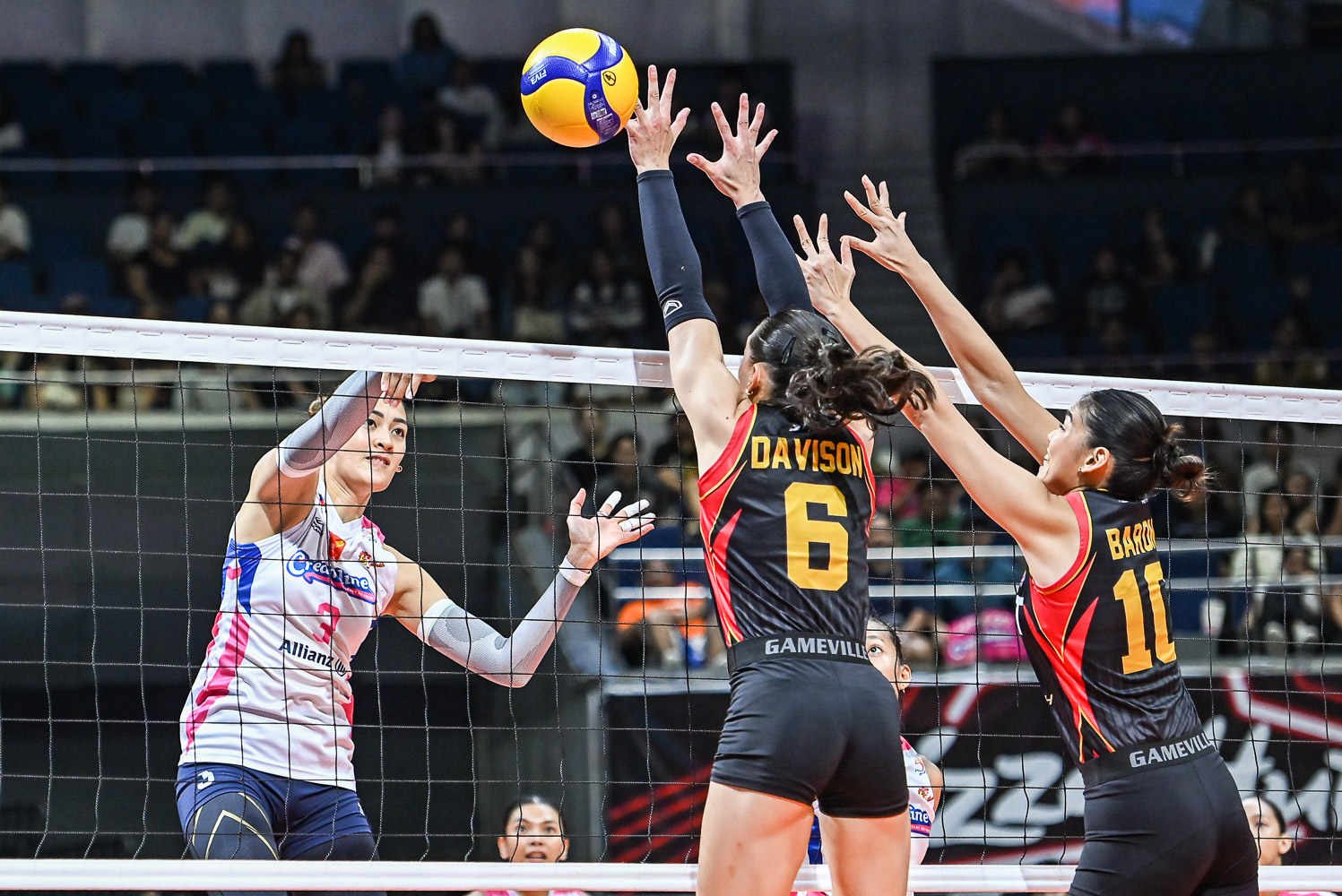 PVL-INV-26-Creamline-vs.-PLDT-Jaja-Santiago-Minowa-6556 Jaja Santiago-Minowa wants one more memory with Creamline before she flies News PVL Volleyball - philippine sports news