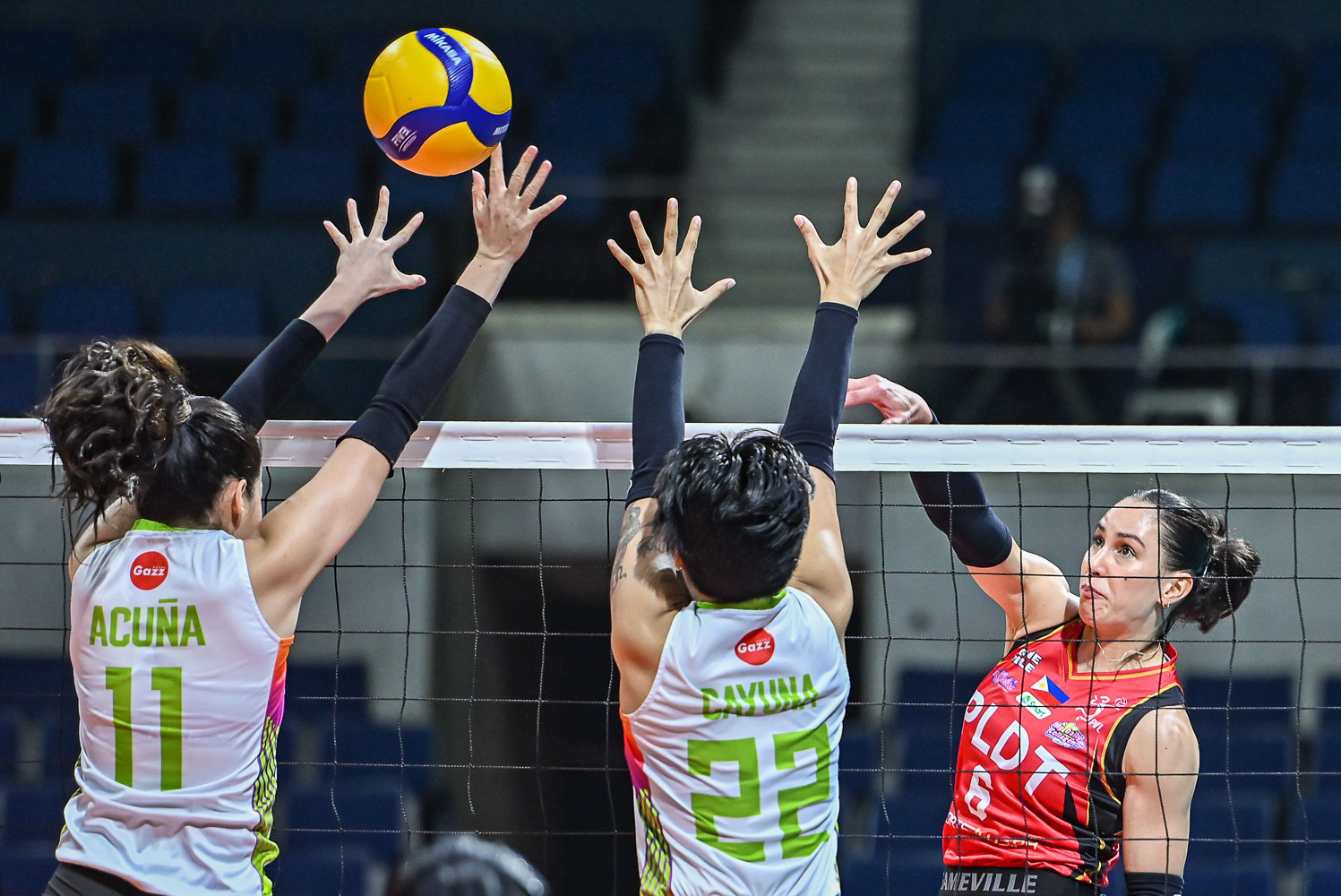 PVL-INV-26-PLDT-vs.-Nxled-Savi-Davison-4676 Nxled bounces back, sweeps defending PVL Invitationals champion PLDT News PVL Volleyball  - philippine sports news