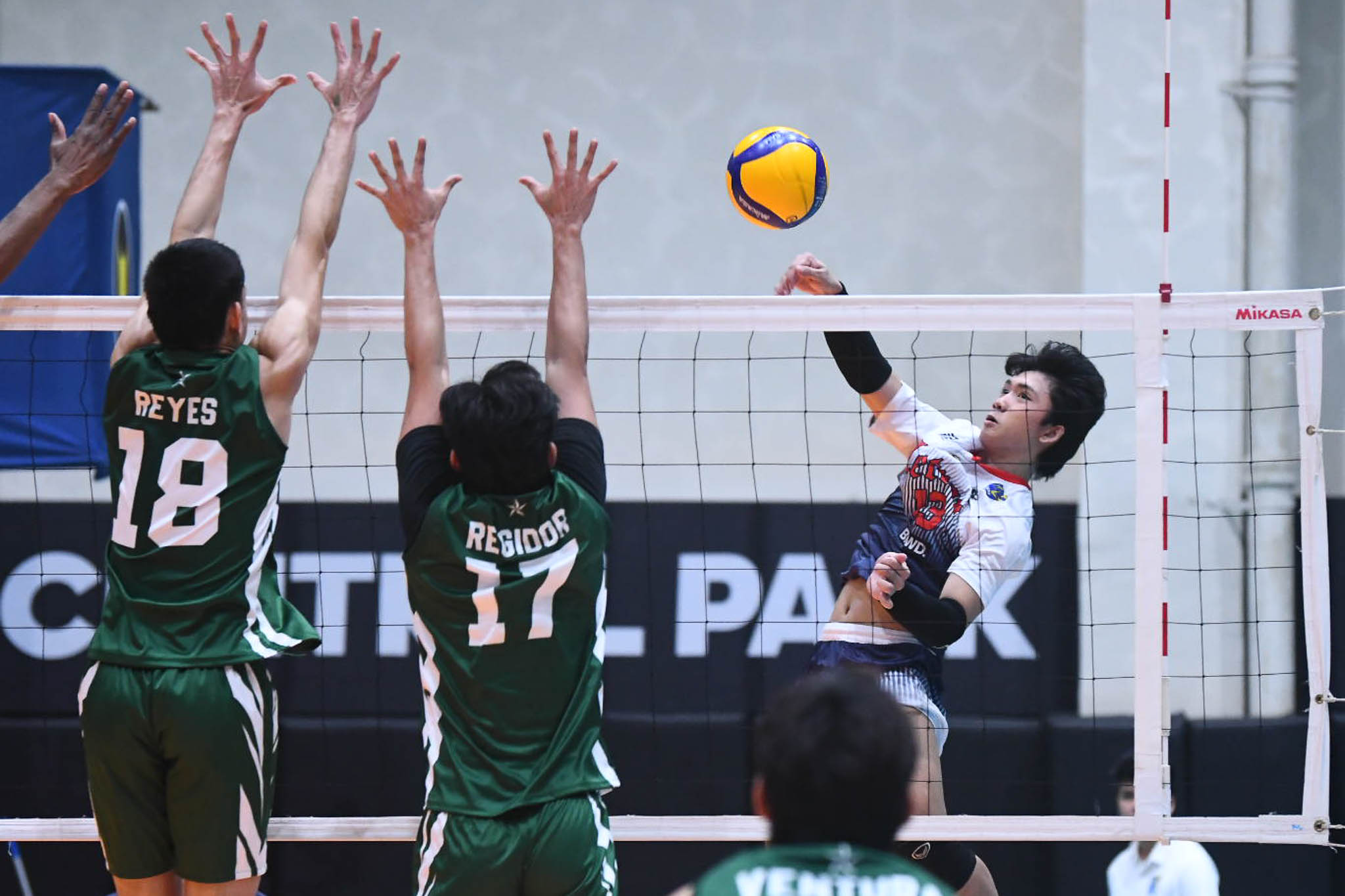 V-League-2026-Mens-Division_CSJL-vs-DLSU_Nimo-1 FEU survives Benilde in five-sets for second straight V-League win CSB CSJL DLSU FEU News V-League Volleyball - philippine sports news