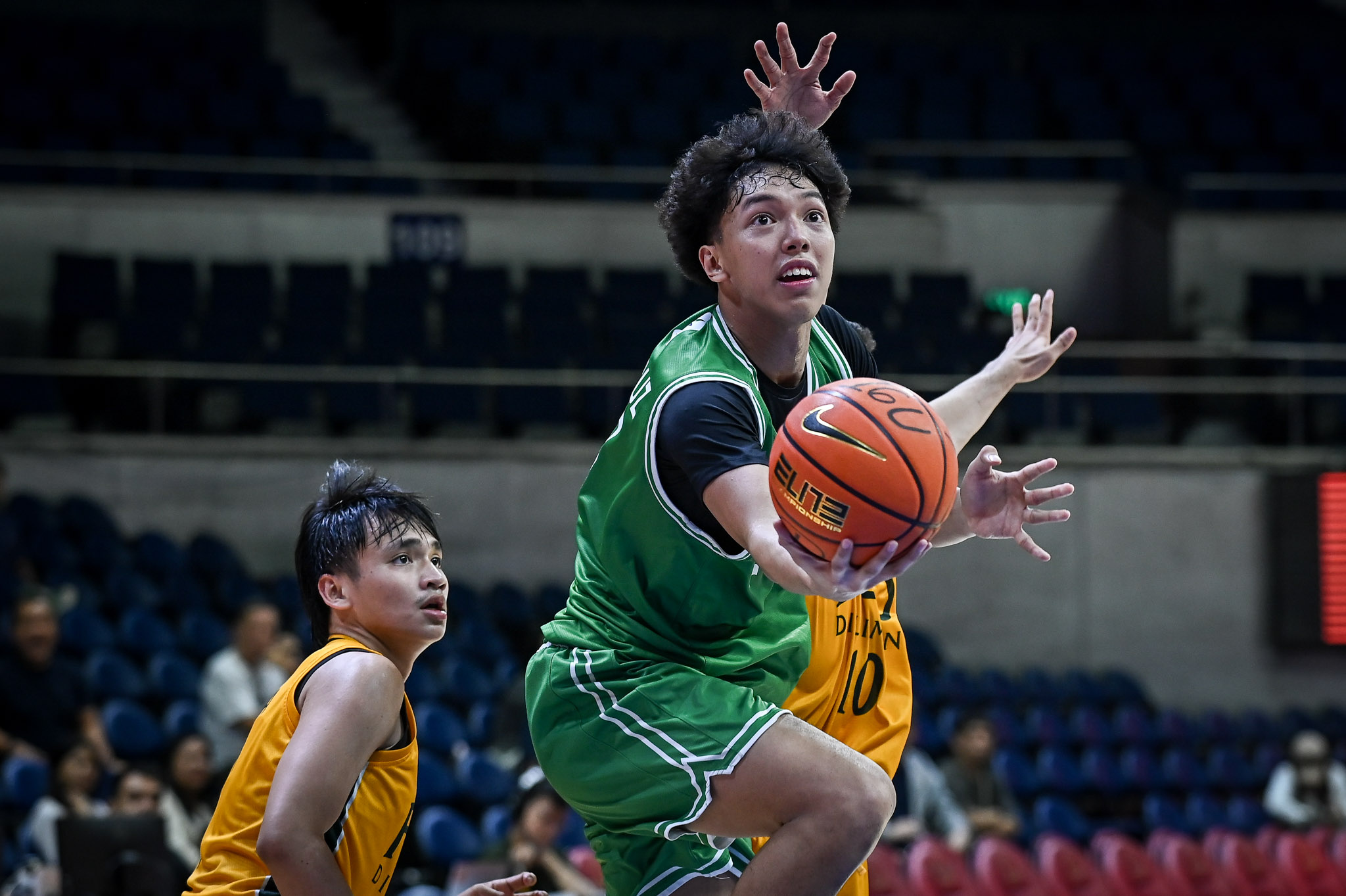 UAAP-89-JHSBB-FEU-D-vs.-DLSZ-Rye-Villaruz-4810 FEU-D outlasts DLSZ to seize solo second in UAAP juniors basketball Basketball DLSU News UAAP UP - philippine sports news