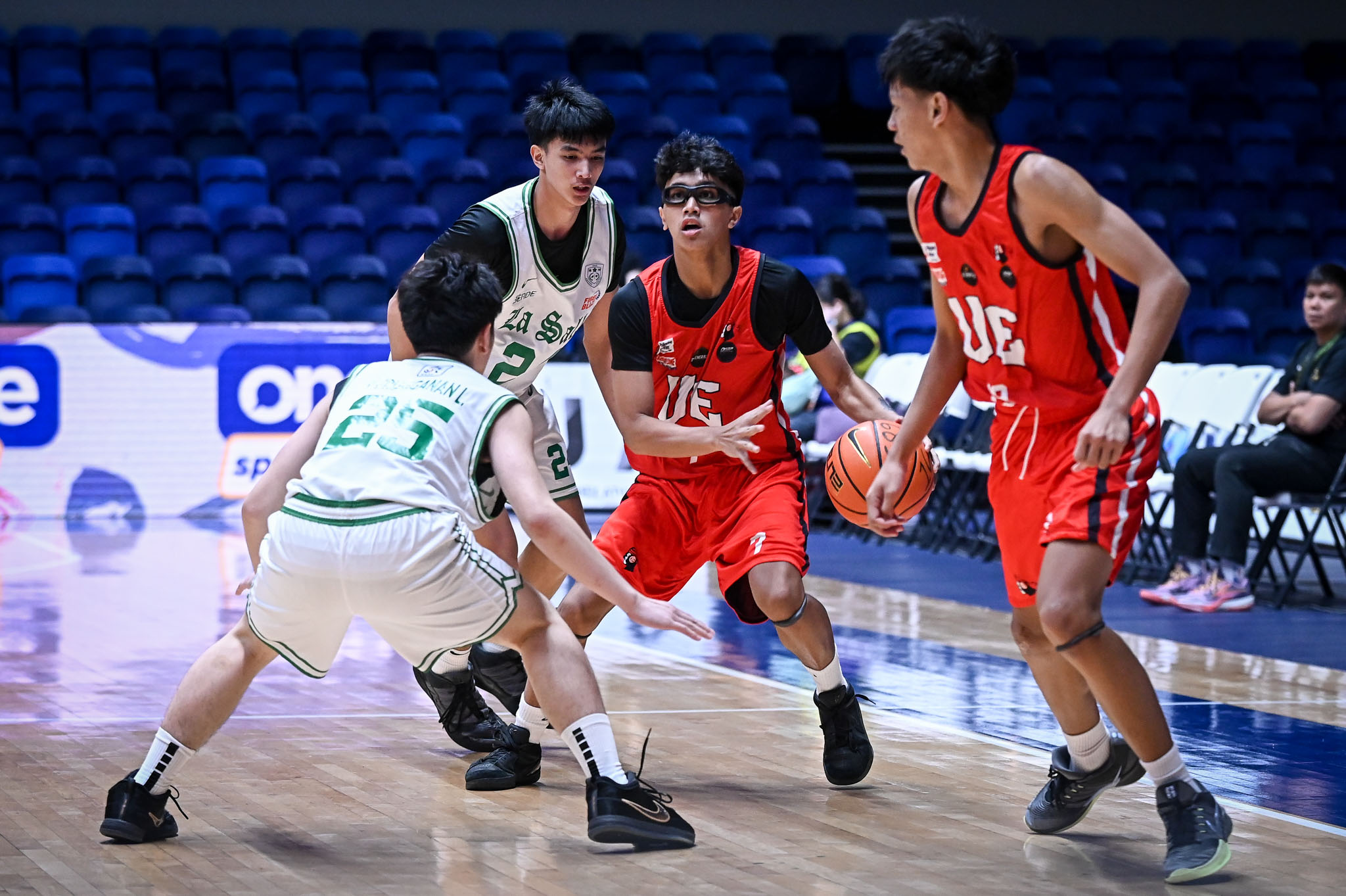 UAAP-89-U16-DLSZ-vs.-UE-Zion-Aguilar-4958 Villaruz leads DLSZ comeback vs UE, keeps hold of third in UAAP juniors basketball Basketball DLSU News UAAP UE - philippine sports news