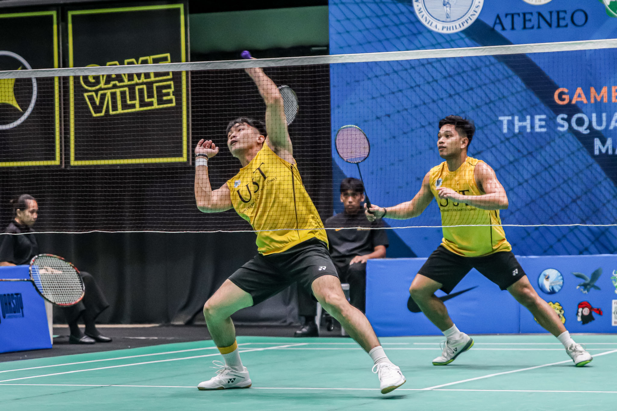 UAAP-S89-BADMINTON-DLSU-v-UST-BIEN-MIRAFLOR-2 Ivan Tuazon delivers in the clutch vs La Salle as UST seals last UAAP men's badminton Final Four berth Badminton DLSU News UAAP UST - philippine sports news
