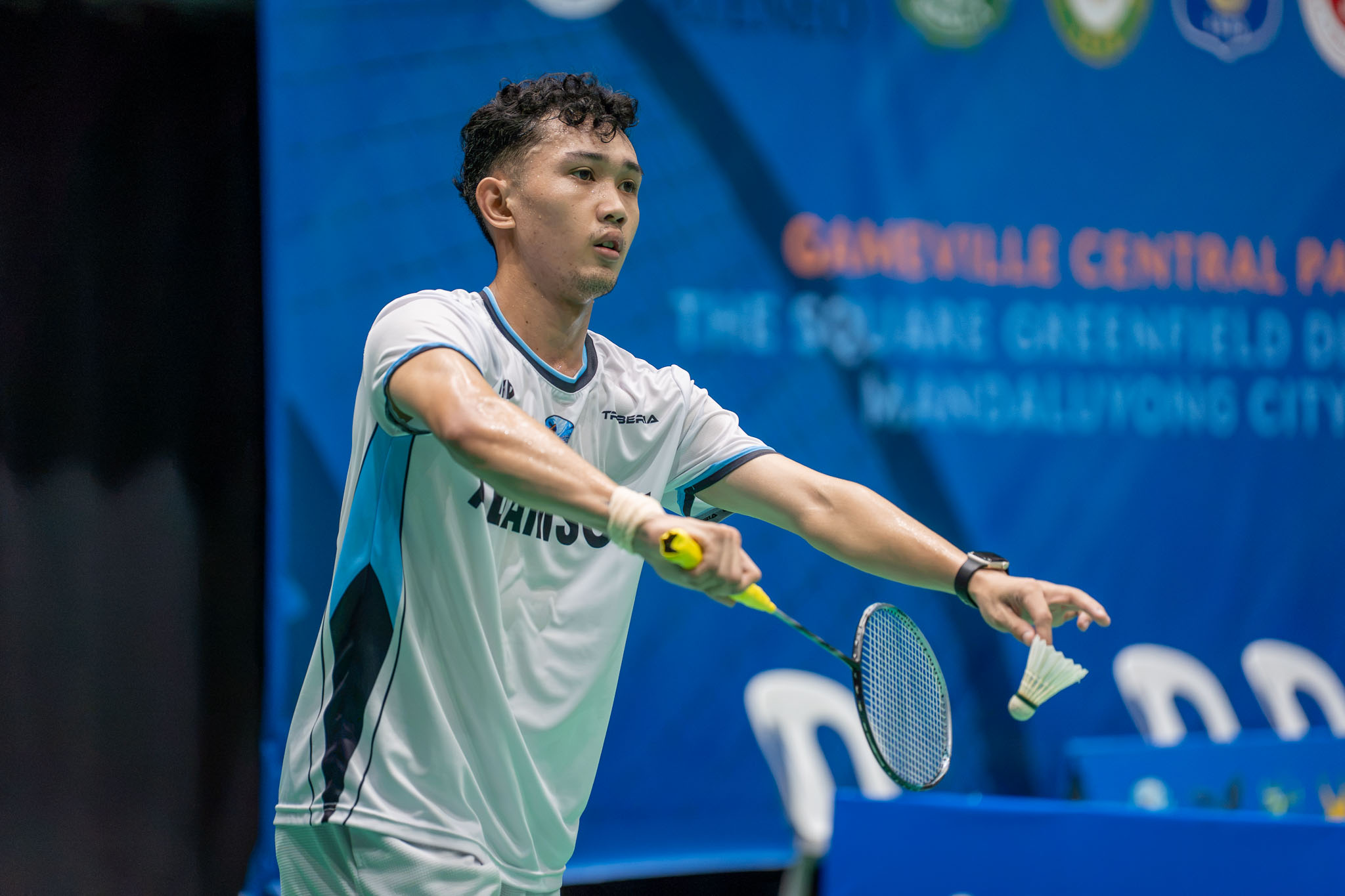 UAAP-S89-BADMINTON-NU-VS-ADU-JOHN-SATURINAS-6 Villaflor headlines UAAP men's badminton singles quarterfinalists as NU shines in doubles ADMU AdU Badminton DLSU News NU UAAP UP UST  - philippine sports news