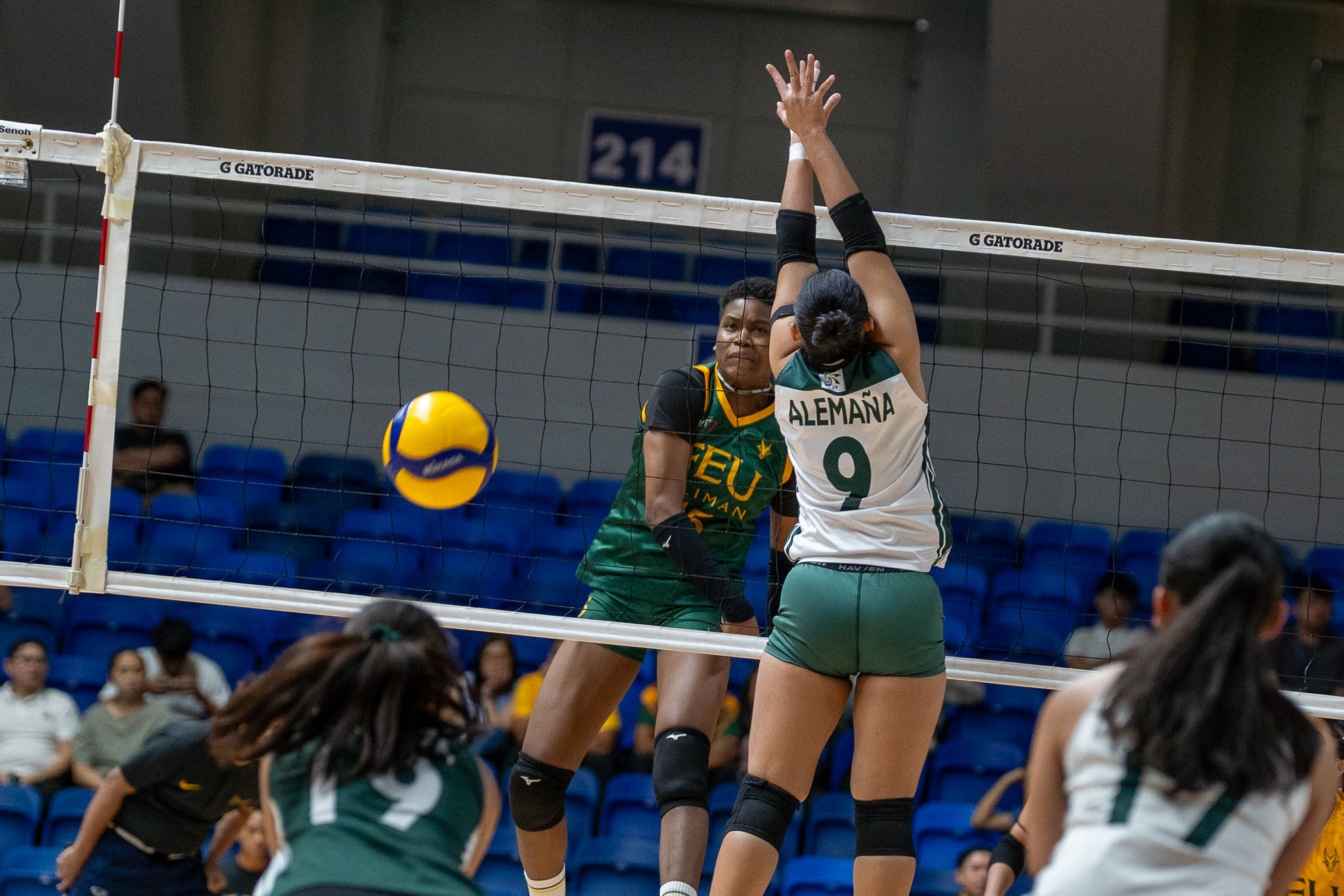UAAP-S89-HSGVB-FEU-IFNANYA-UDEAGBALA-78 NUNS nears UAAP girls' volleyball first-round sweep as FEU-D, UST, Adamson notch wins ADMU AdU DLSU FEU News NU UAAP UE UP UST Volleyball - philippine sports news