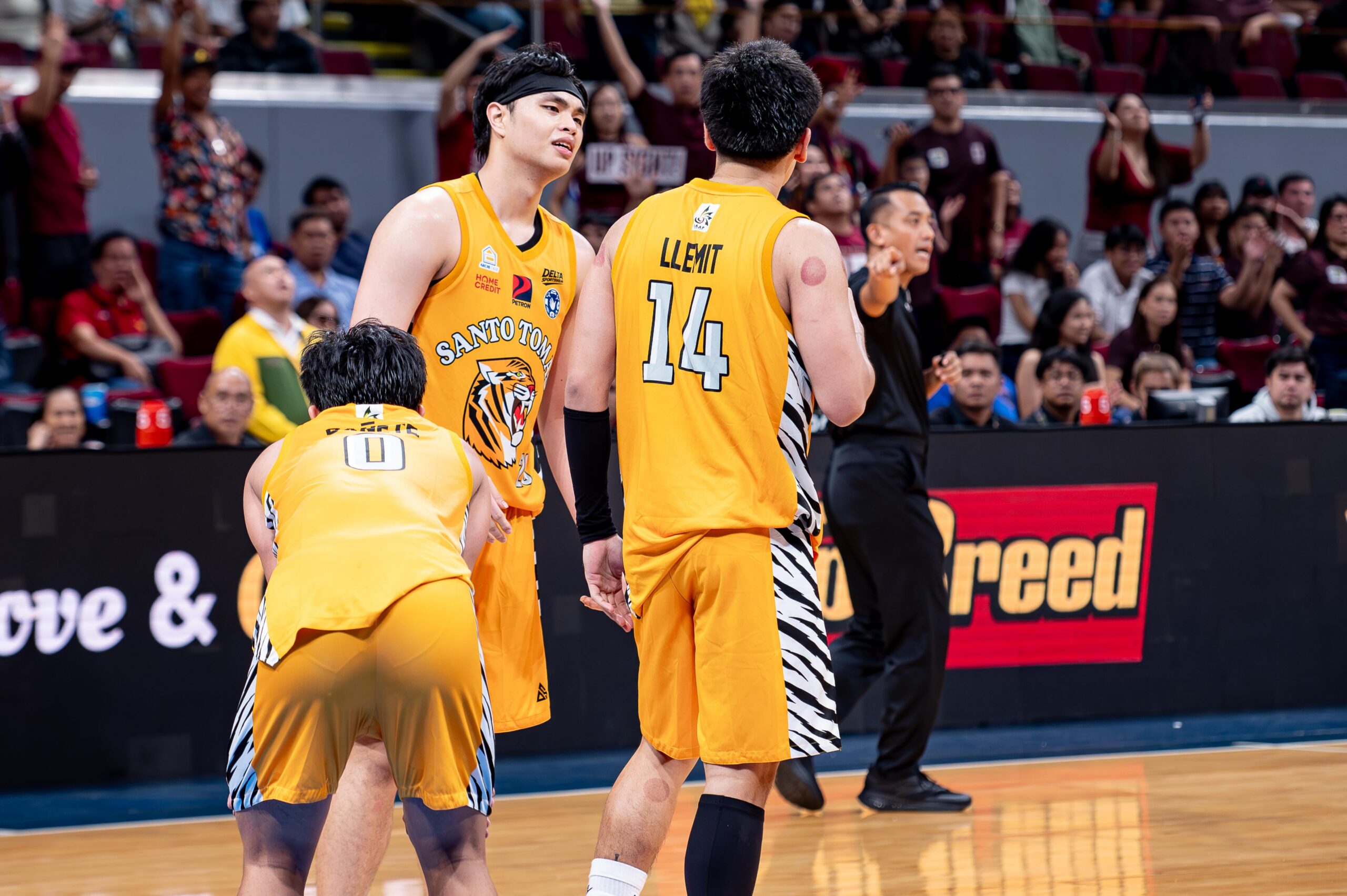 UAAP-S89-MBB-UP-vs.-UST-Mark-Llemit-2034-scaled Mark Llemit backs Kirk Canete after career night ends in heartbreak Basketball News UAAP UST - philippine sports news