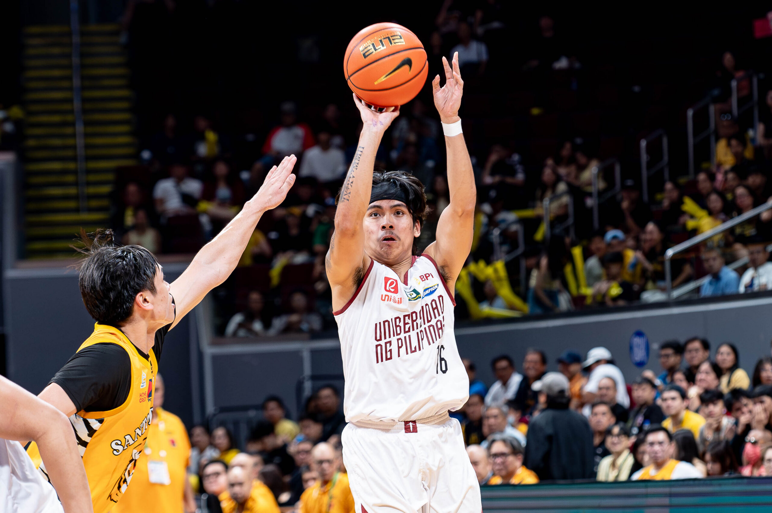 UAAP-S89-MBB-UP-vs.-UST-Rey-Remogat-1758-3-scaled Veejay Pre takes over in double OT as UP outlasts UST in UAAP men's basketball thriller Basketball News UAAP UP UST - philippine sports news