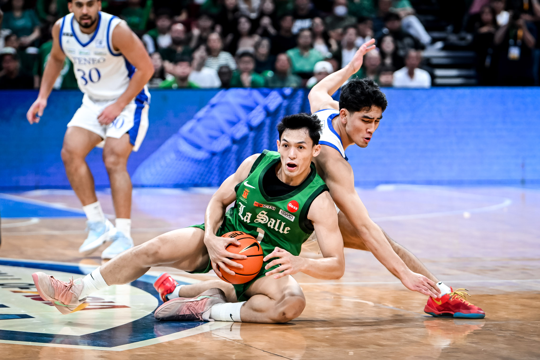 UAAP89-MBB-JC-MACALALAG-0184 La Salle, Ateneo all even after 100 UAAP men's basketball games ADMU Basketball DLSU News UAAP - philippine sports news